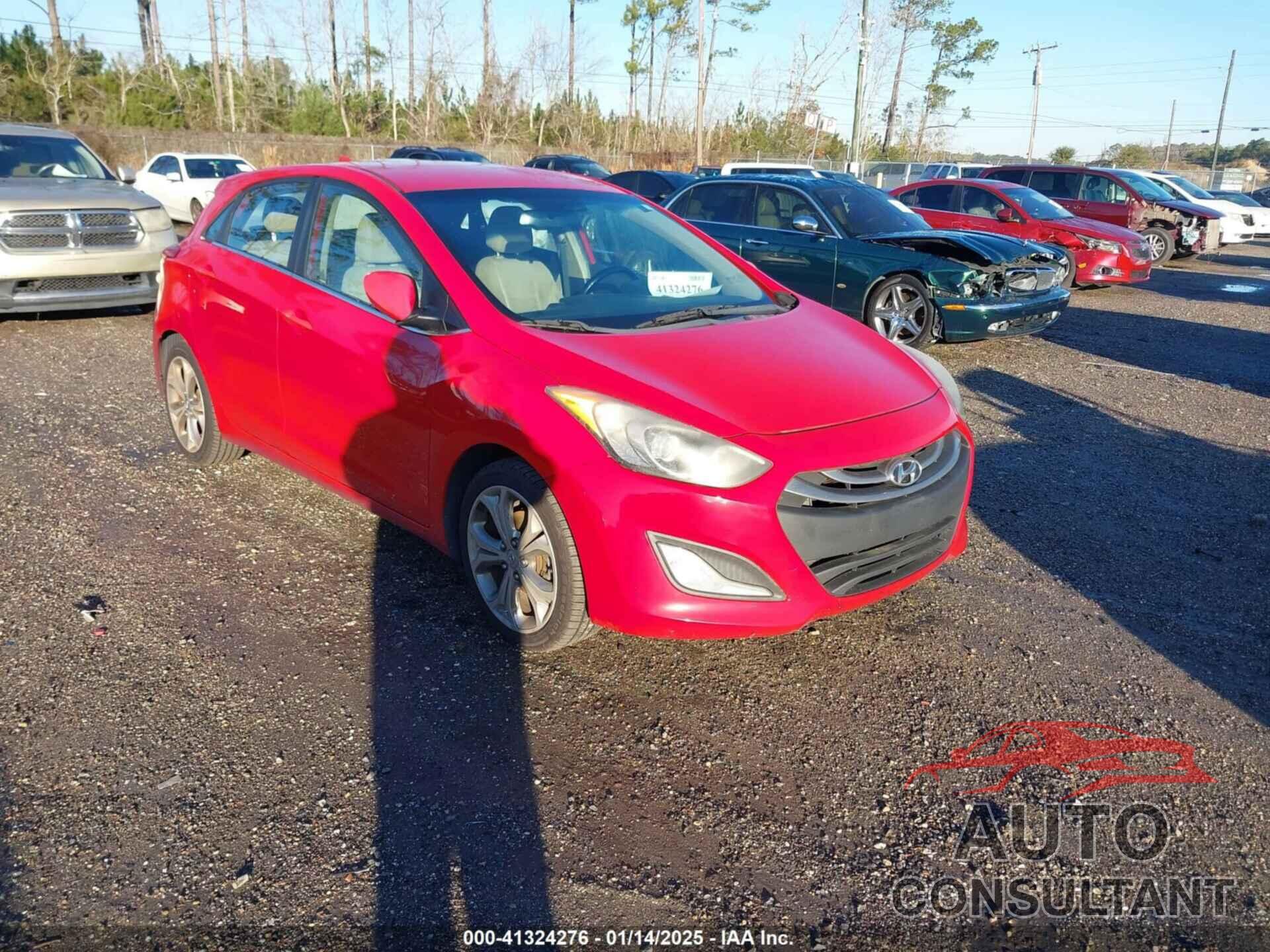 HYUNDAI ELANTRA GT 2013 - KMHD35LE7DU078329