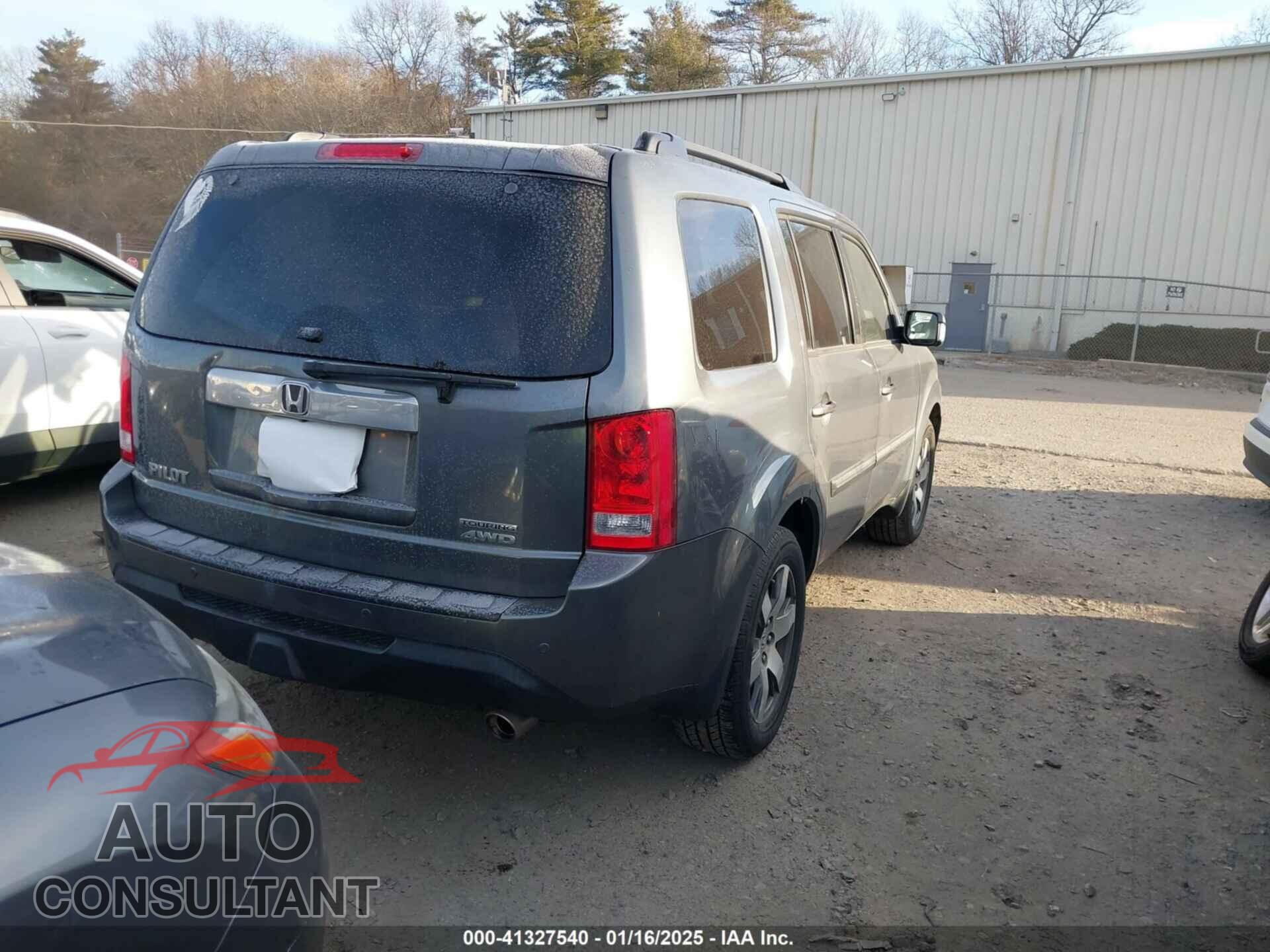 HONDA PILOT 2013 - 5FNYF4H96DB032874