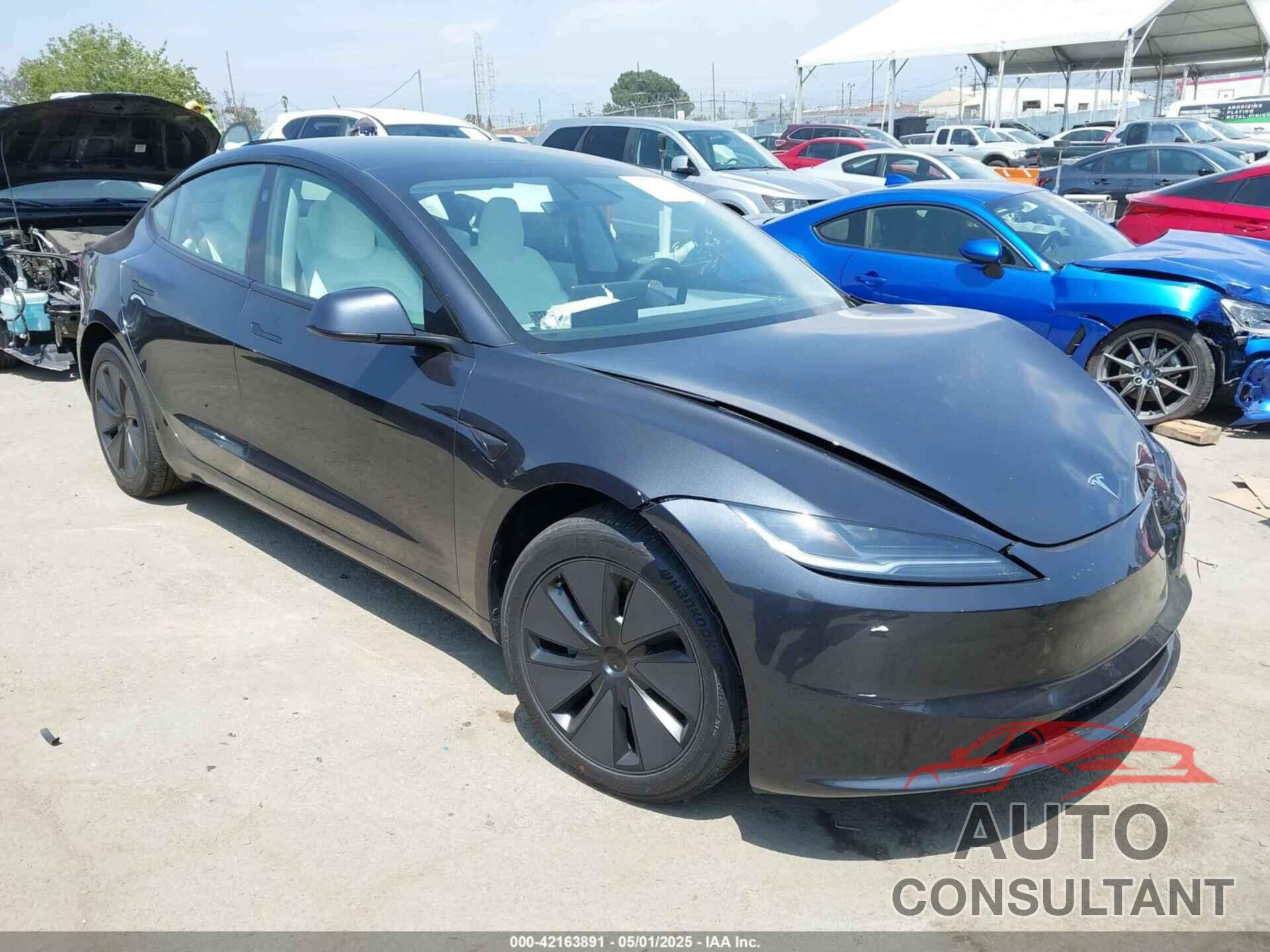 TESLA MODEL 3 2025 - 5YJ3E1EAXSF983053
