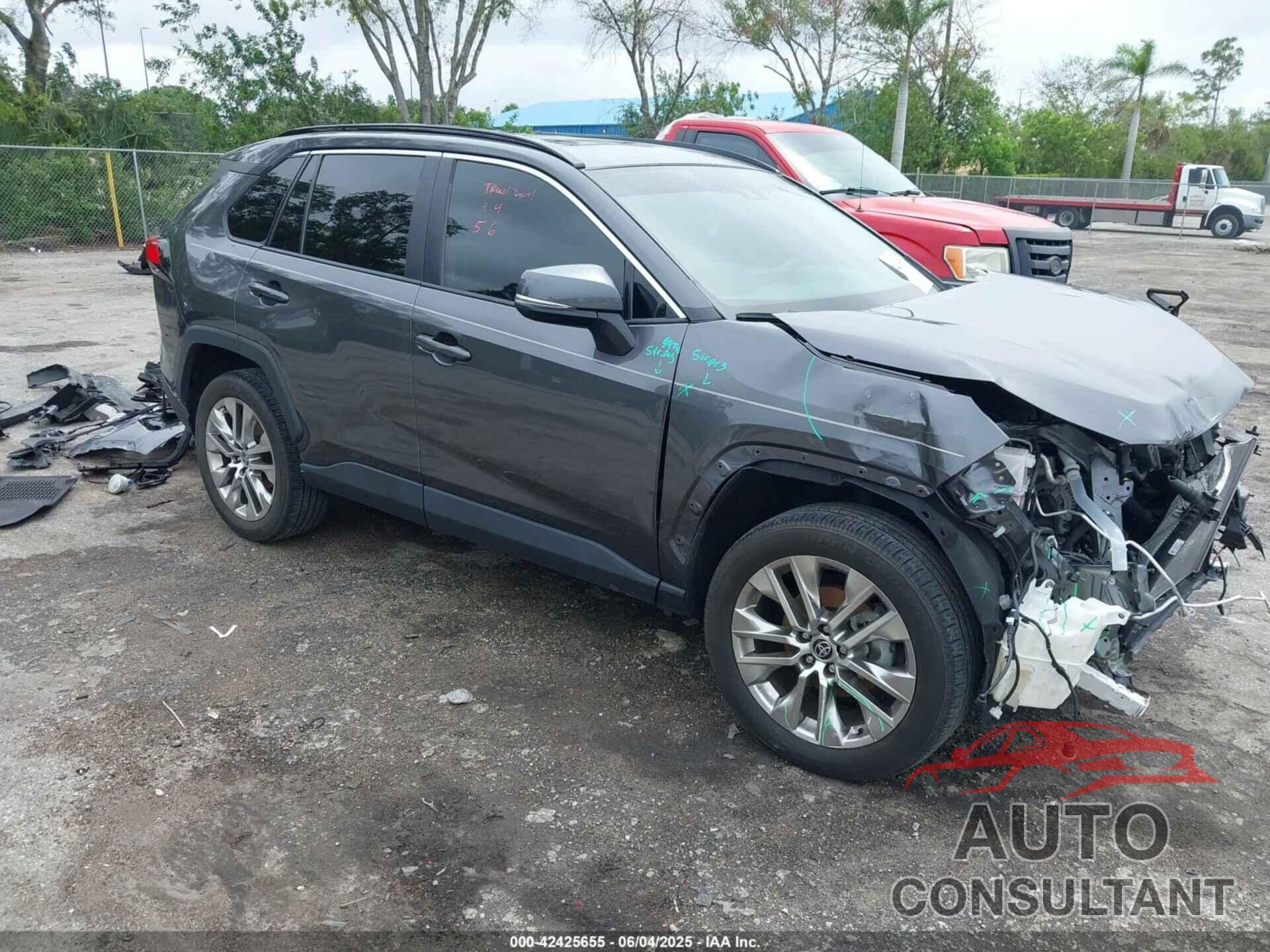 TOYOTA RAV4 2021 - 2T3C1RFV0MC171416