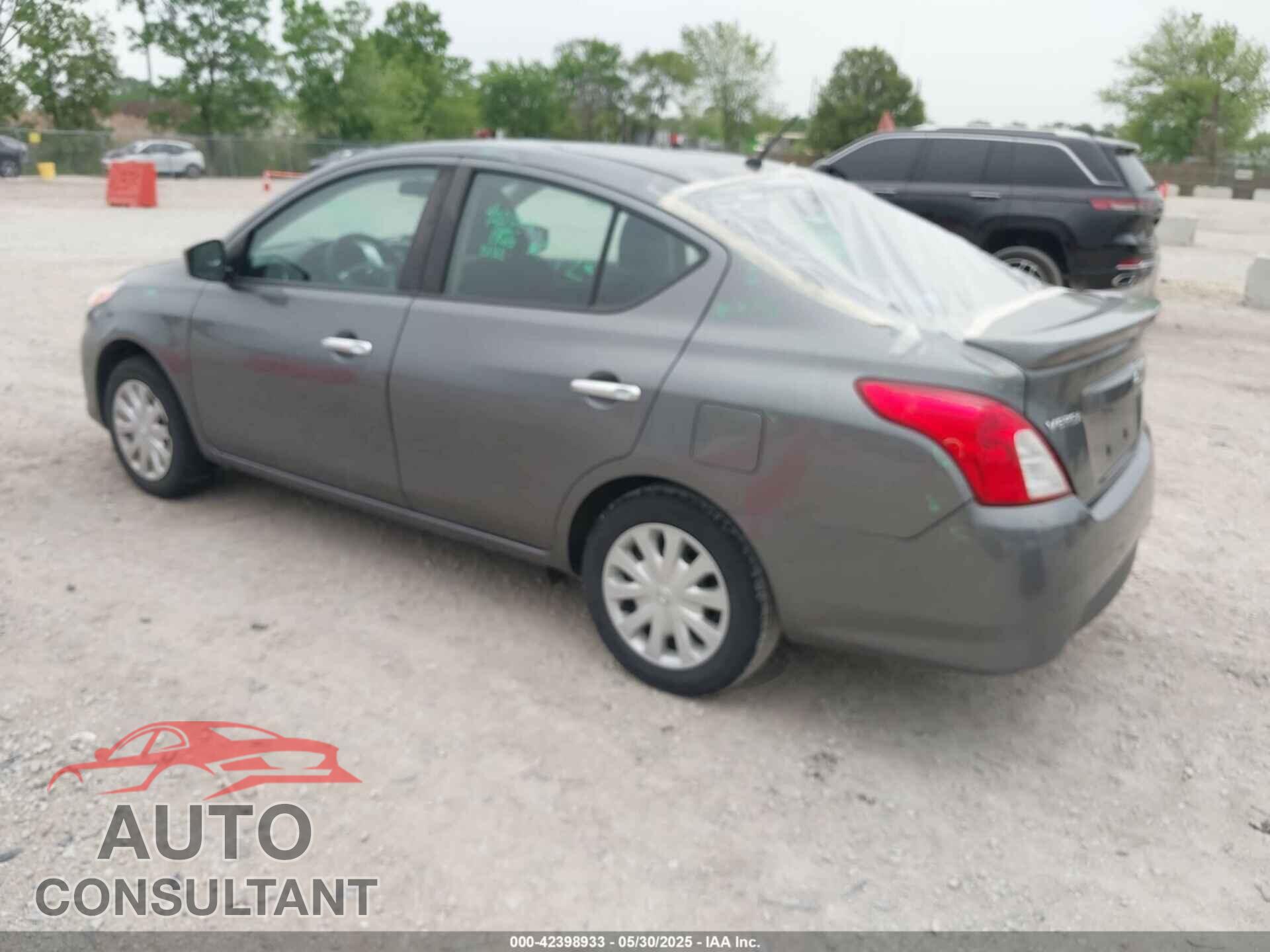 NISSAN VERSA 2017 - 3N1CN7AP6HL856830