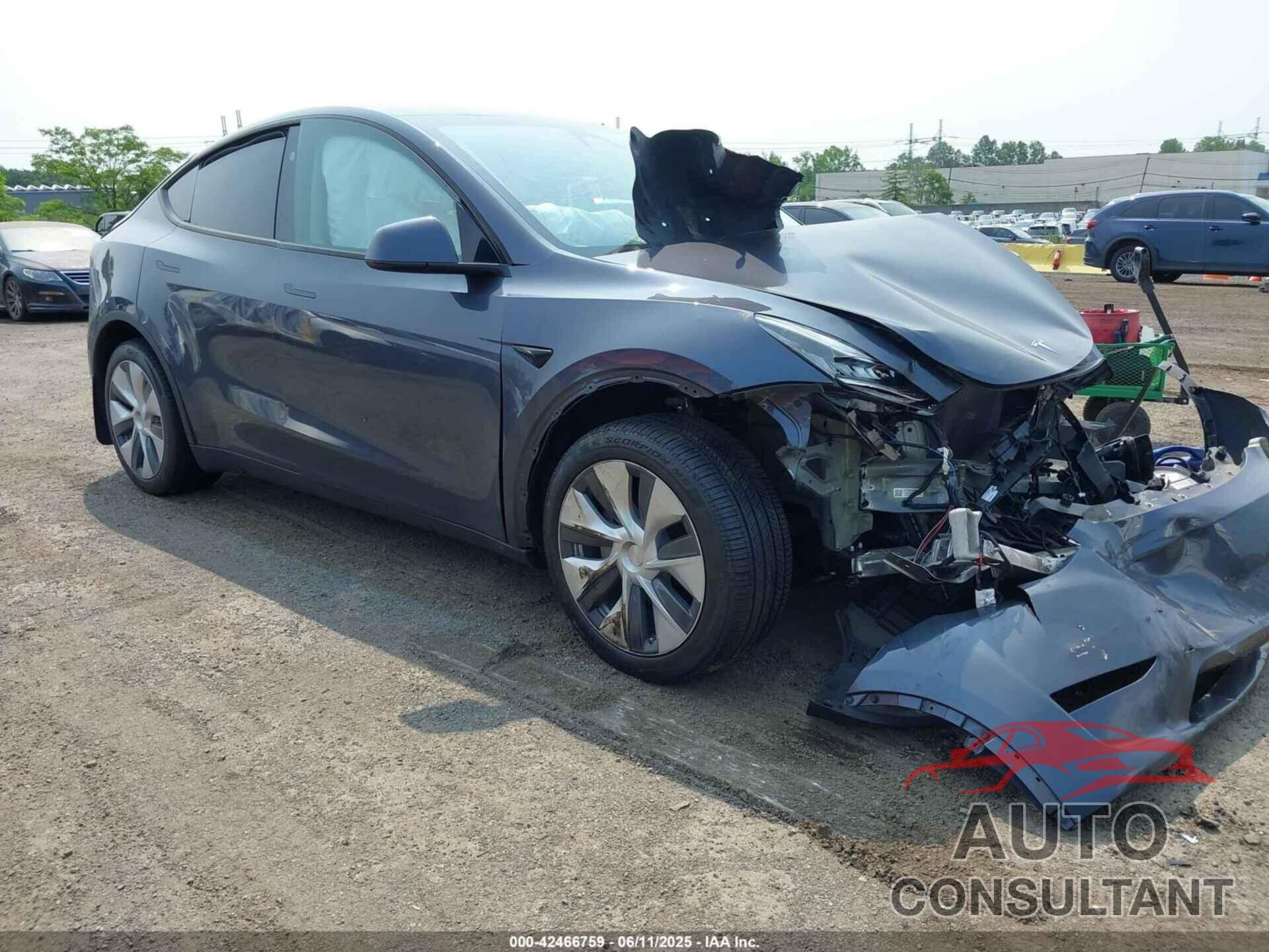 TESLA MODEL Y 2023 - 7SAYGDEE0PA129376