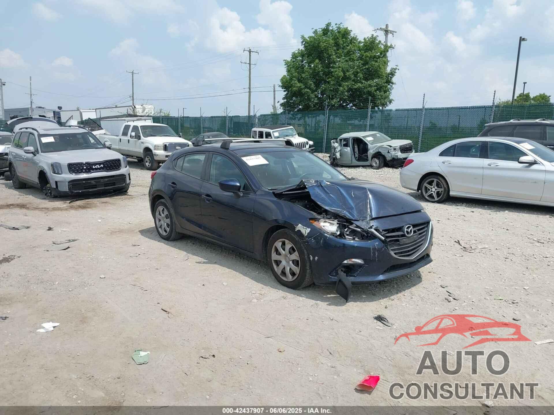 MAZDA MAZDA3 2016 - JM1BM1J78G1318855