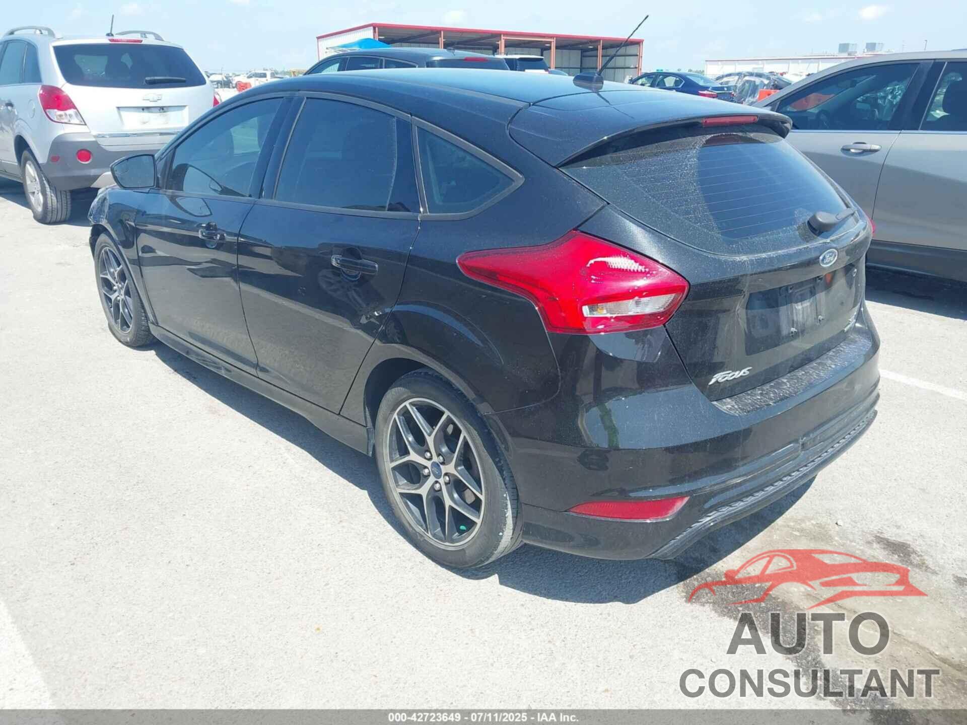 FORD FOCUS 2015 - 1FADP3K23FL210621