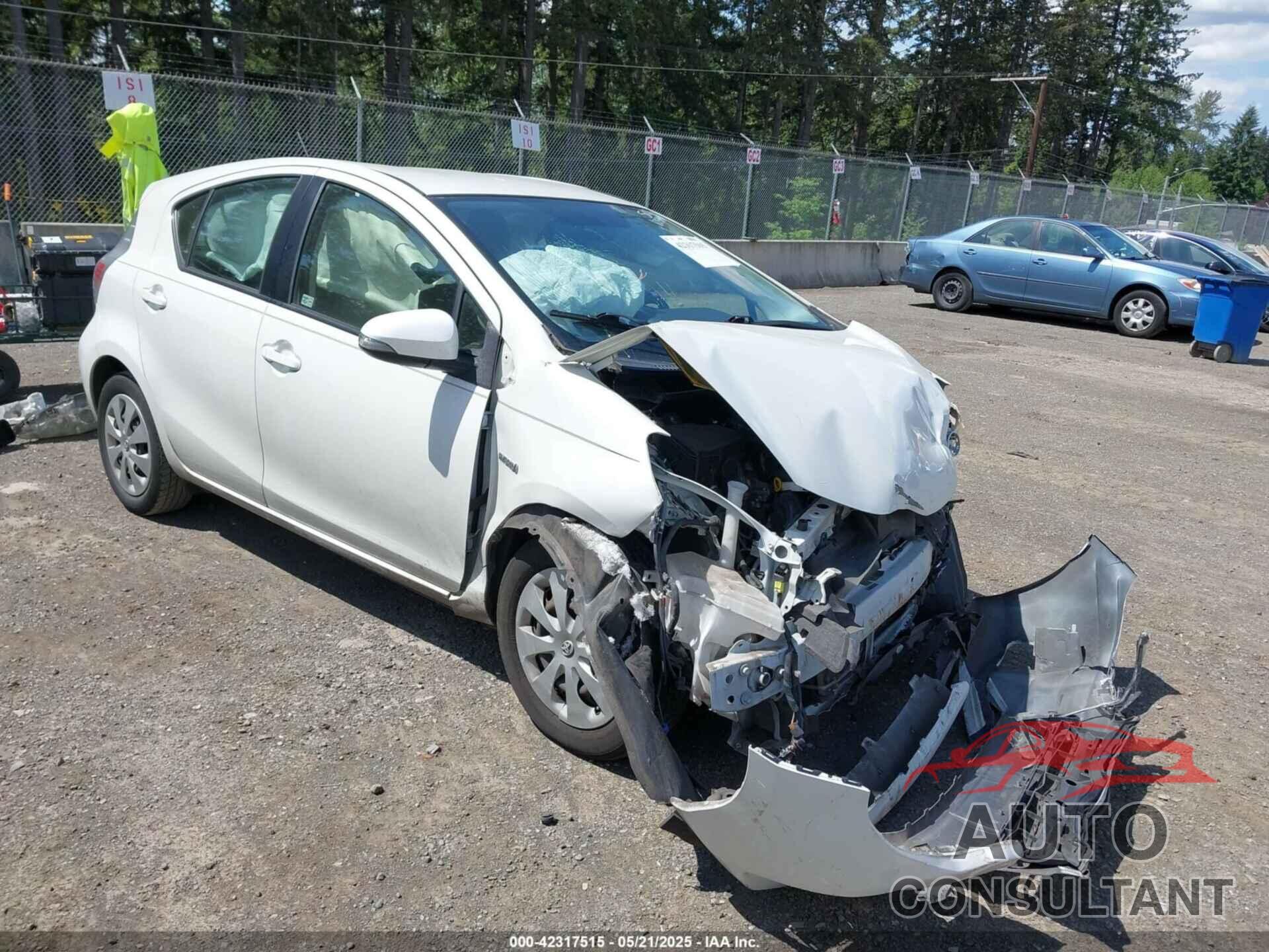 TOYOTA PRIUS C 2014 - JTDKDTB34E1060001