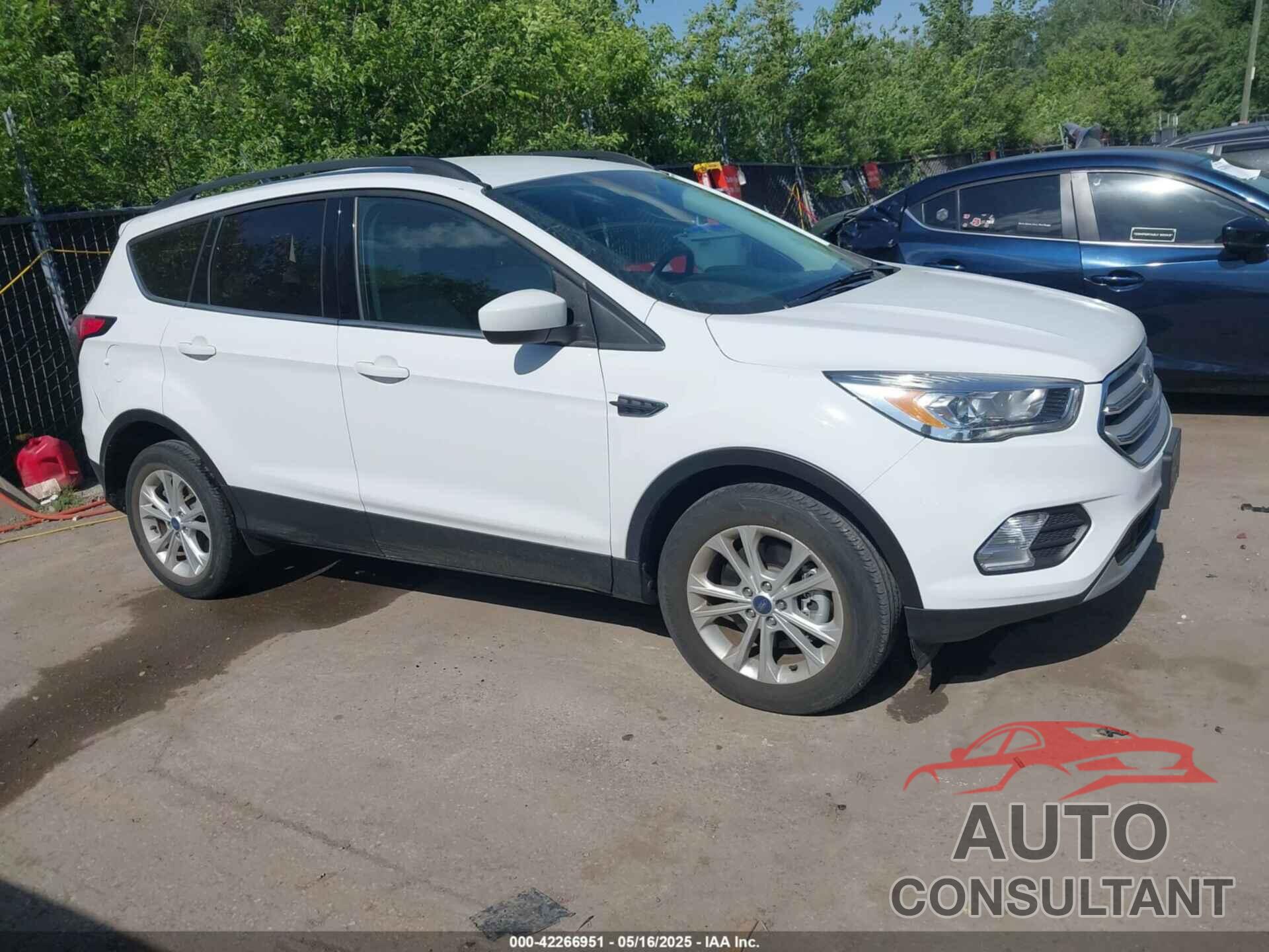 FORD ESCAPE 2018 - 1FMCU9HD7JUA09104