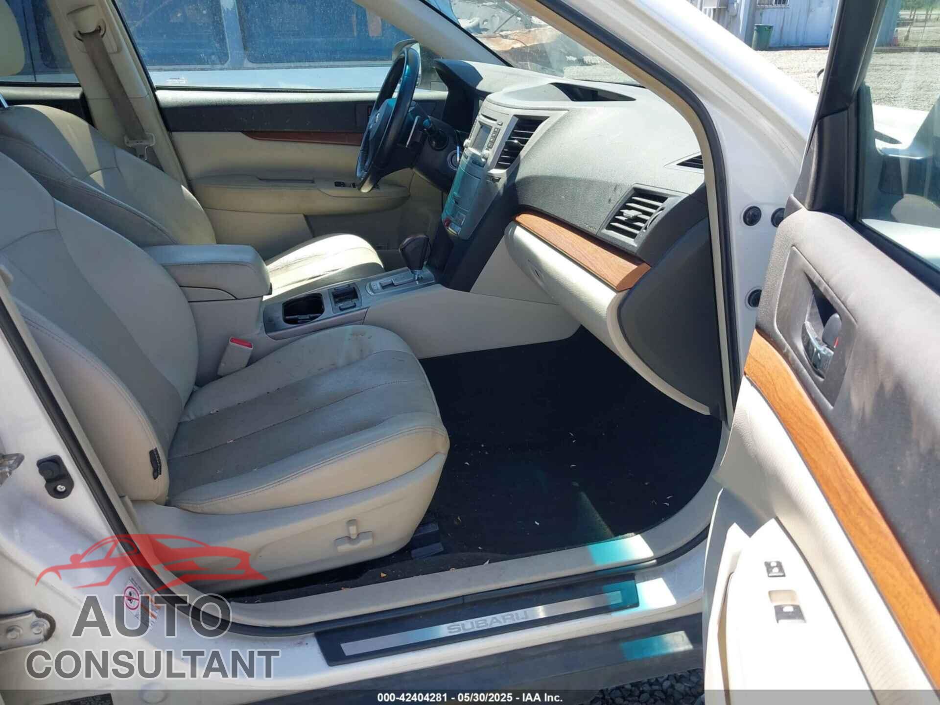 SUBARU OUTBACK 2014 - 4S4BRBLC8E3292014
