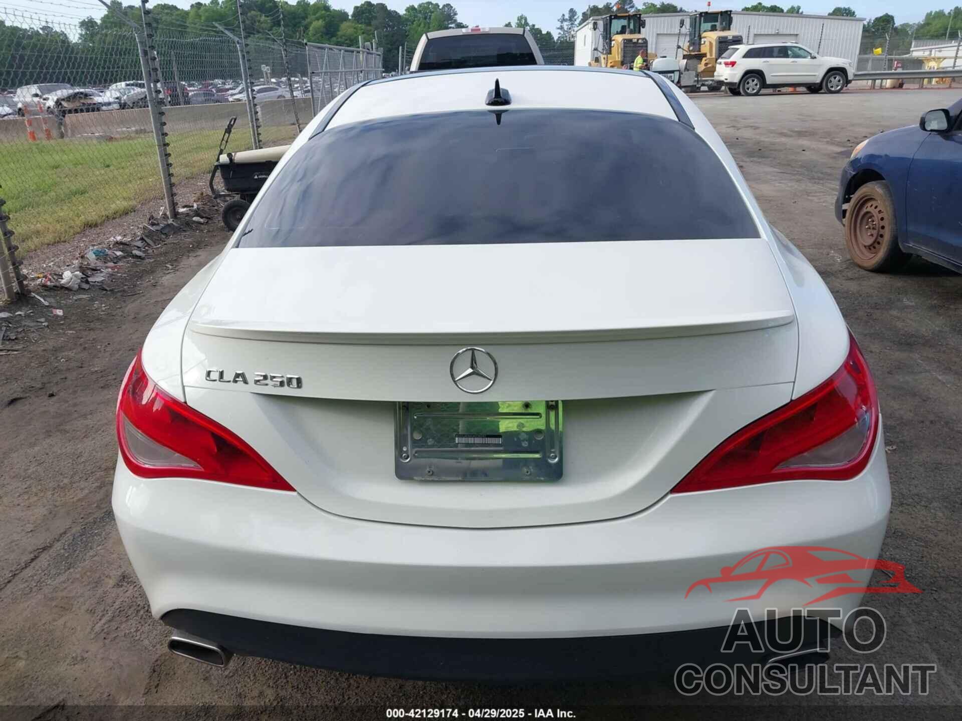 MERCEDES-BENZ CLA 250 2016 - WDDSJ4EB4GN338592