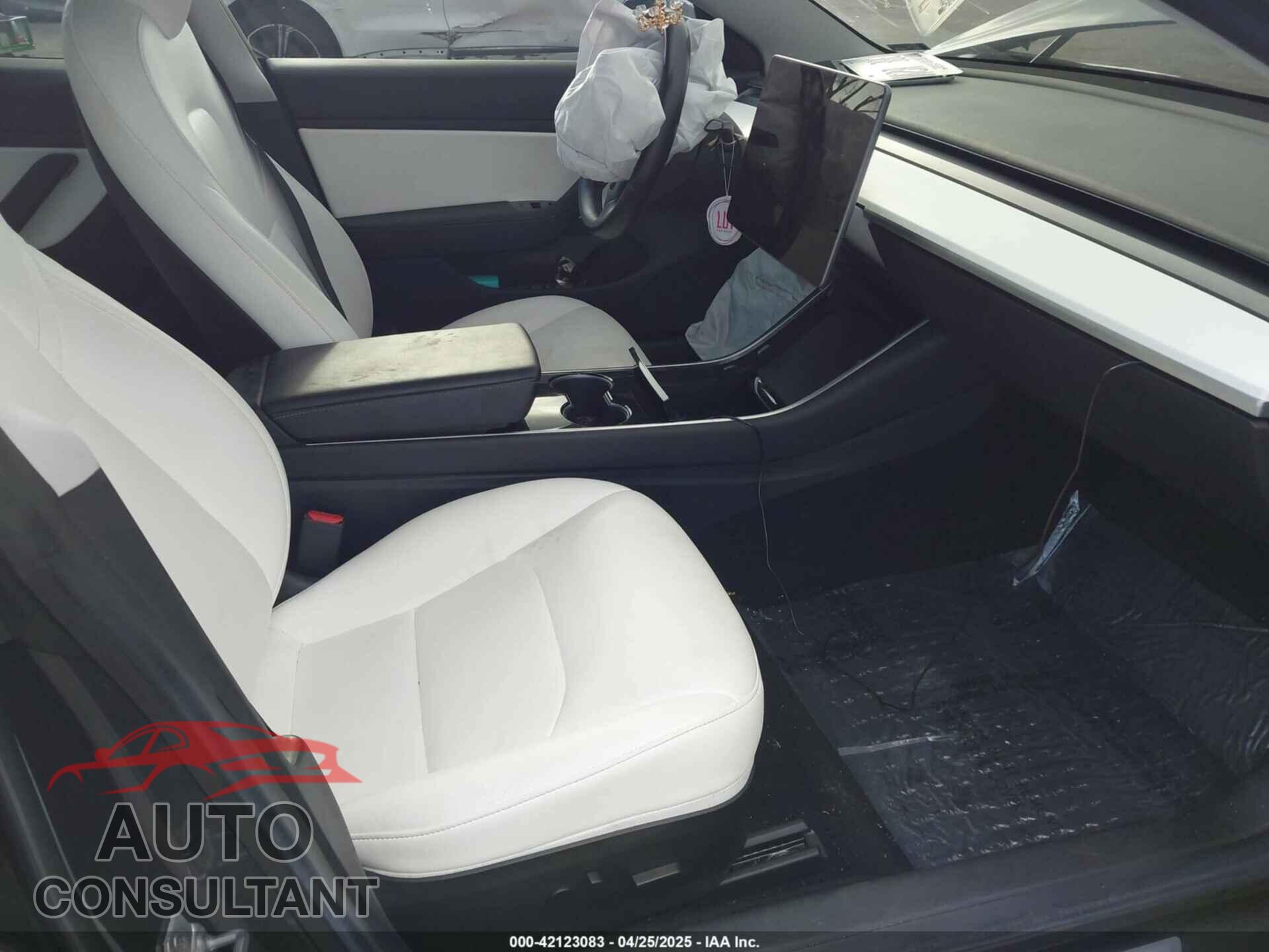 TESLA MODEL 3 2019 - 5YJ3E1EAXKF312207