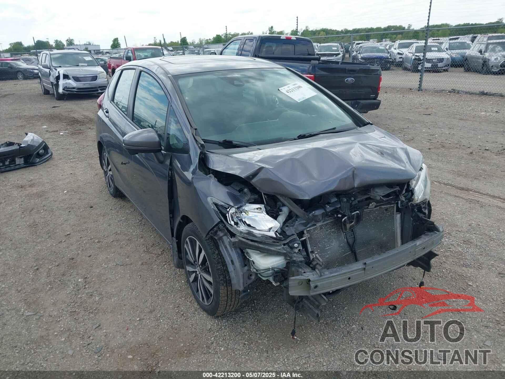 HONDA FIT 2019 - 3HGGK5H81KM742537