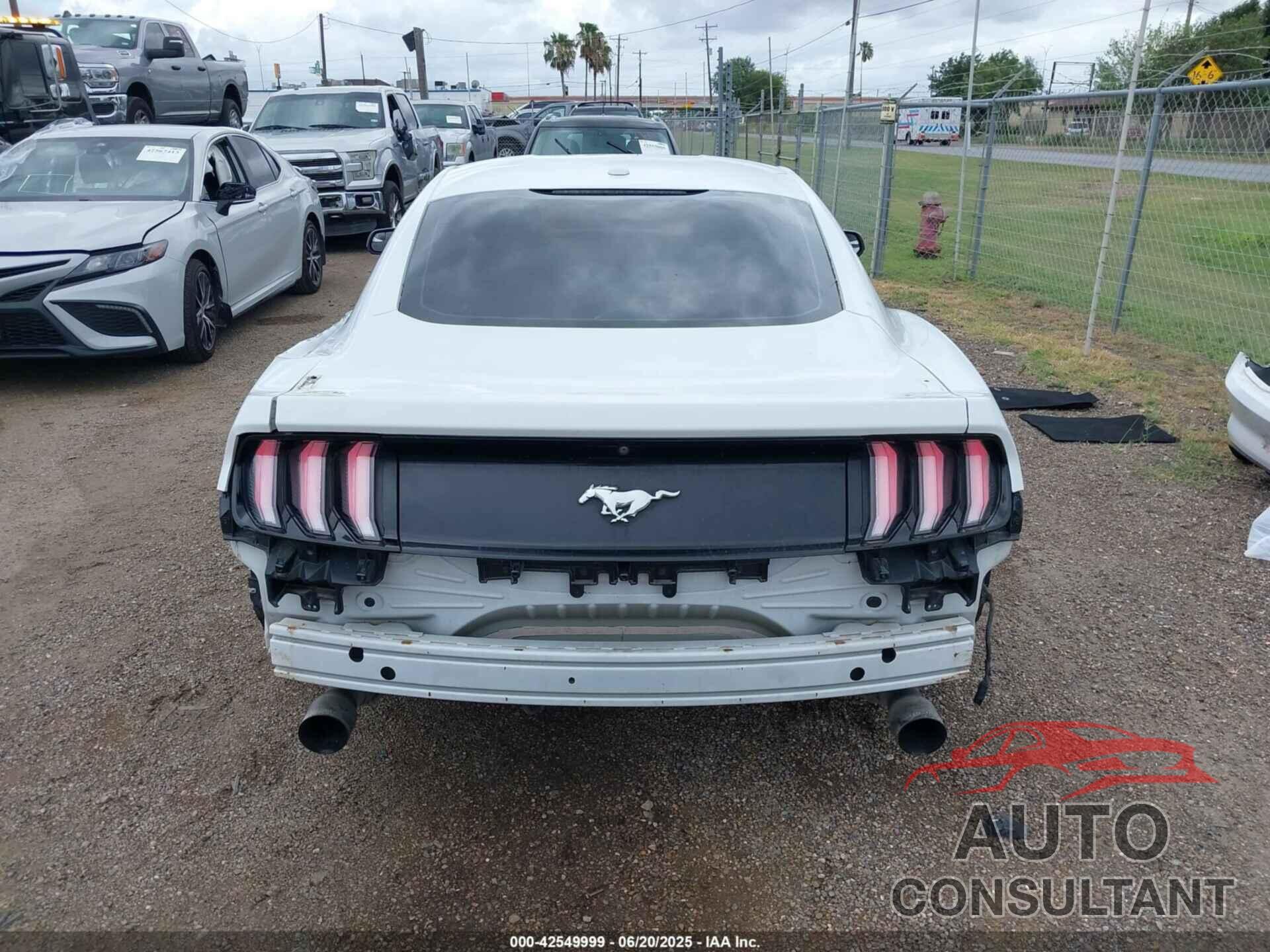 FORD MUSTANG 2017 - 1FA6P8TH5H5264342