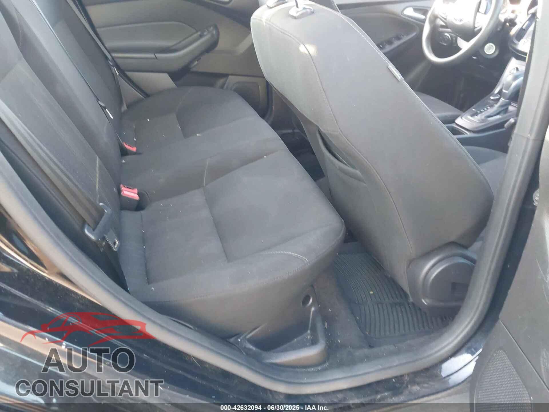 FORD FOCUS 2017 - 1FADP3F2XHL251700