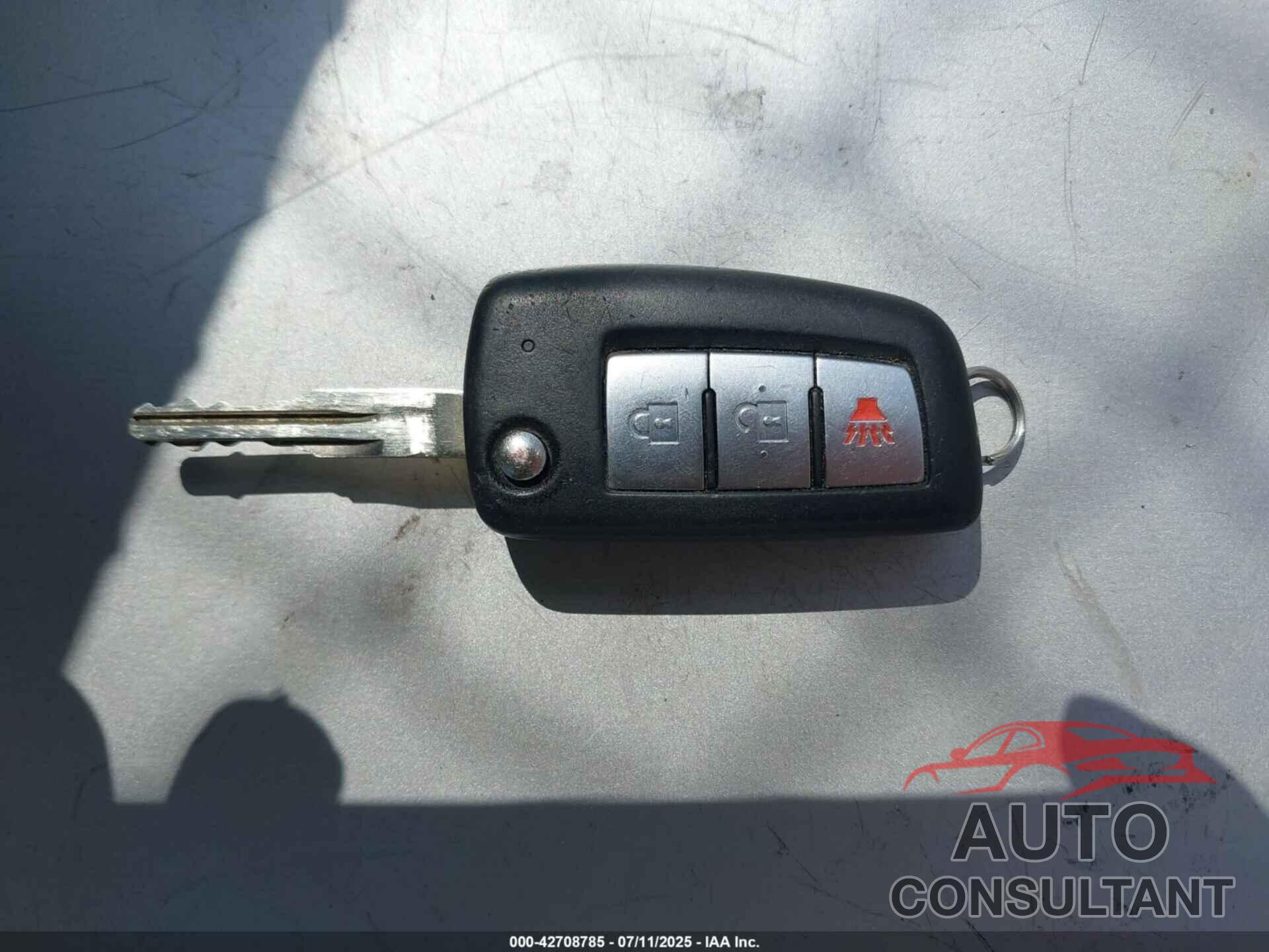 NISSAN ROGUE 2017 - KNMAT2MT7HP517522