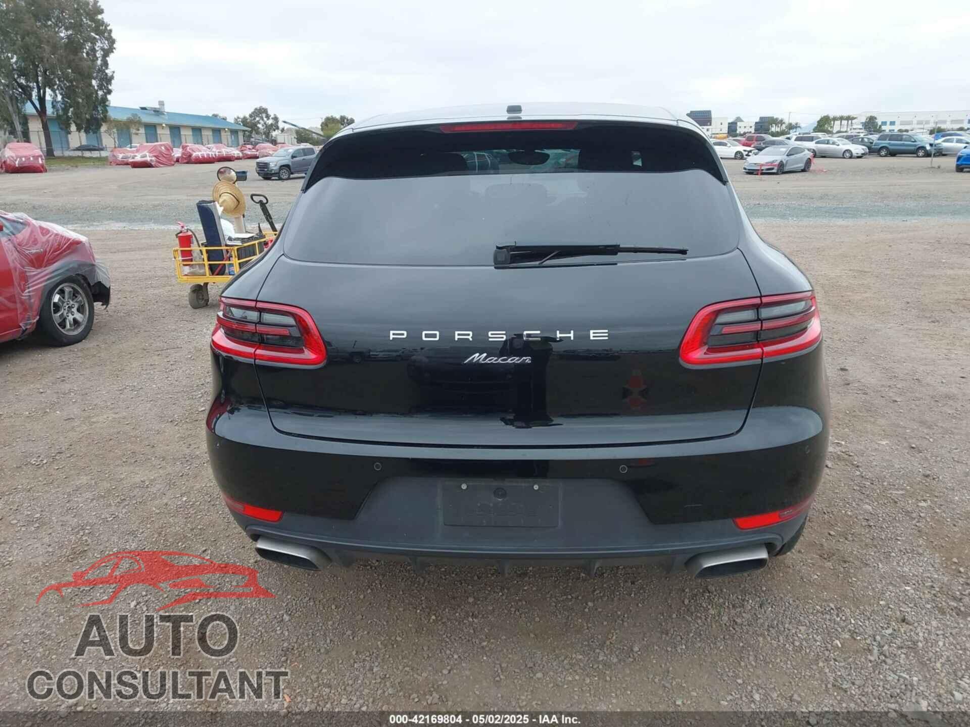 PORSCHE MACAN 2017 - WP1AA2A58HLB82465
