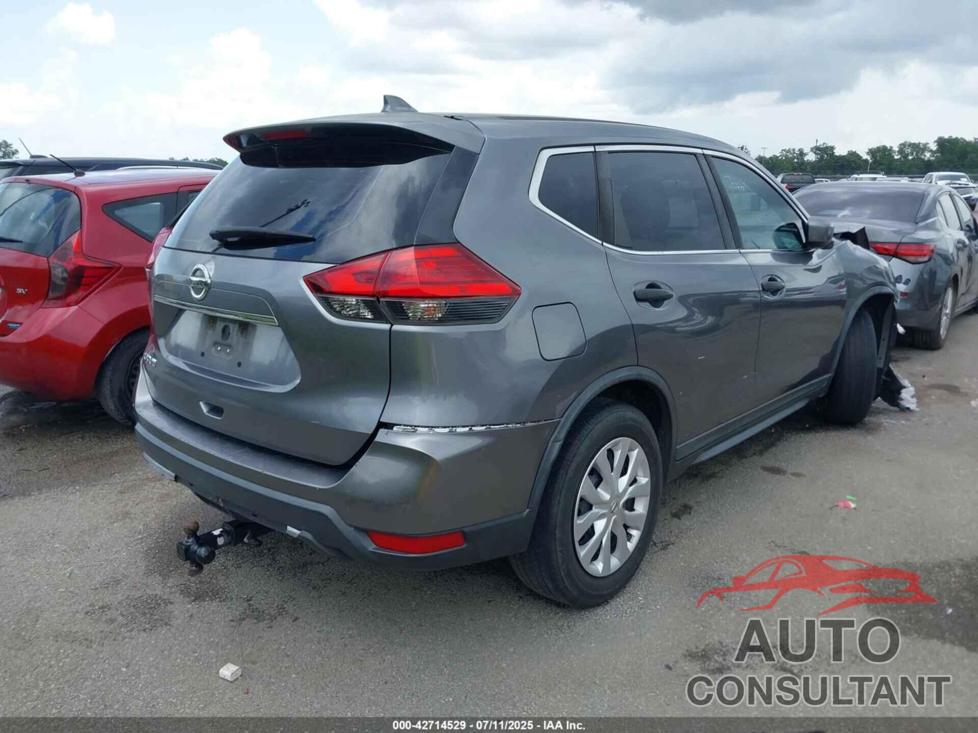 NISSAN ROGUE 2017 - KNMAT2MT5HP522900