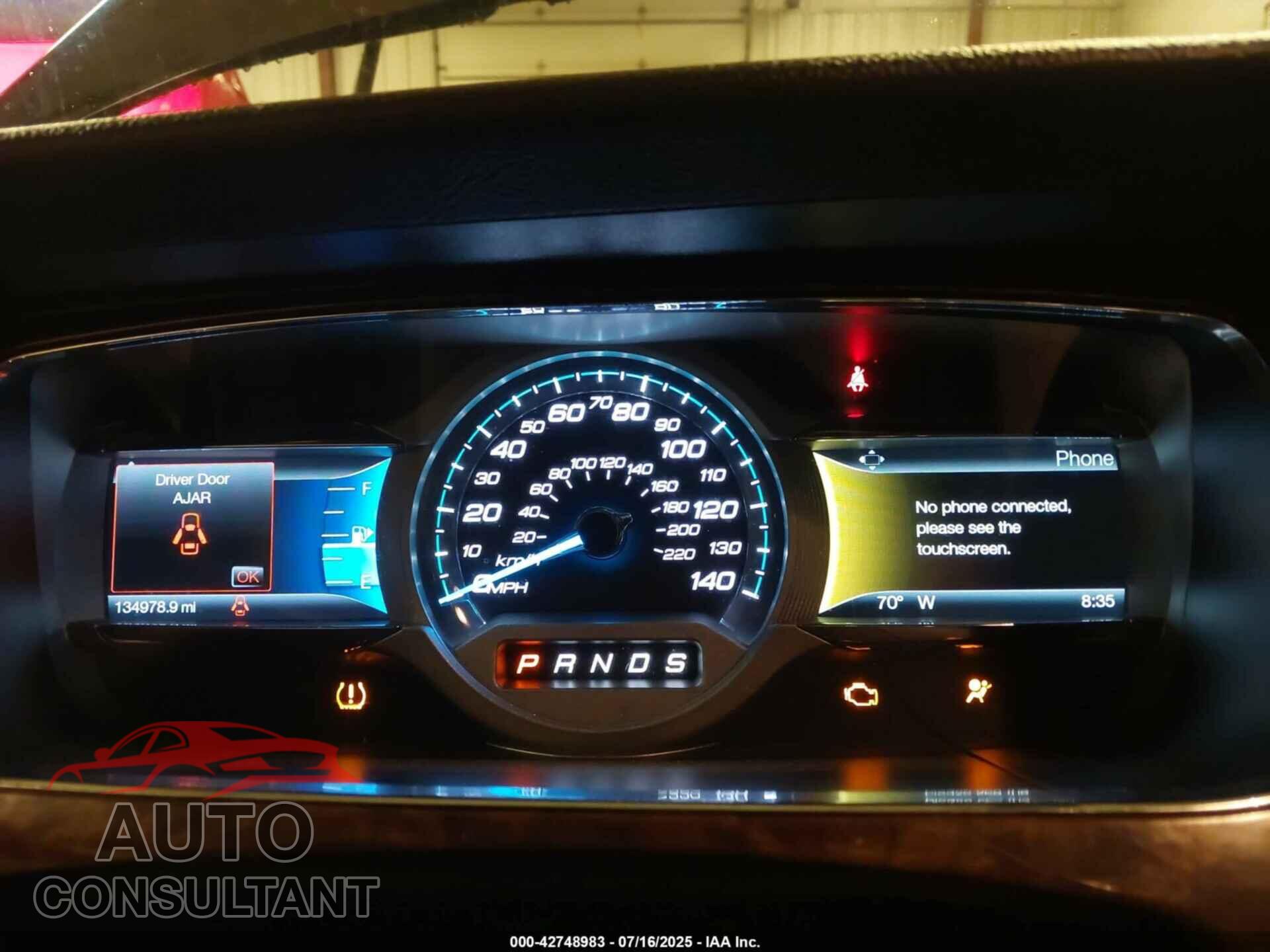FORD TAURUS 2018 - 1FAHP2F88JG113426