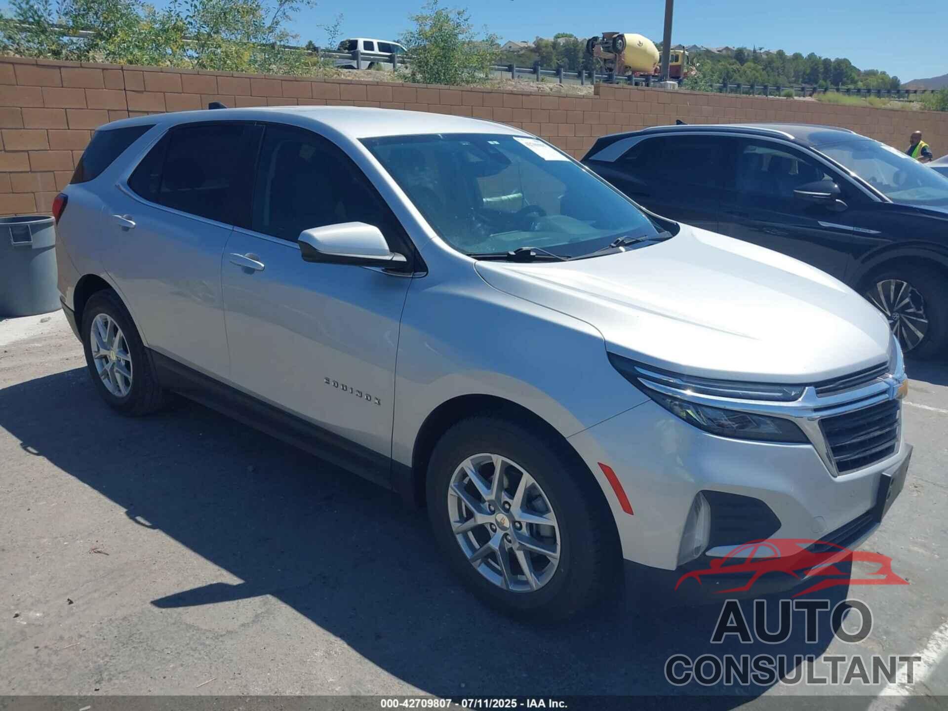 CHEVROLET EQUINOX 2022 - 3GNAXJEV9NL224895