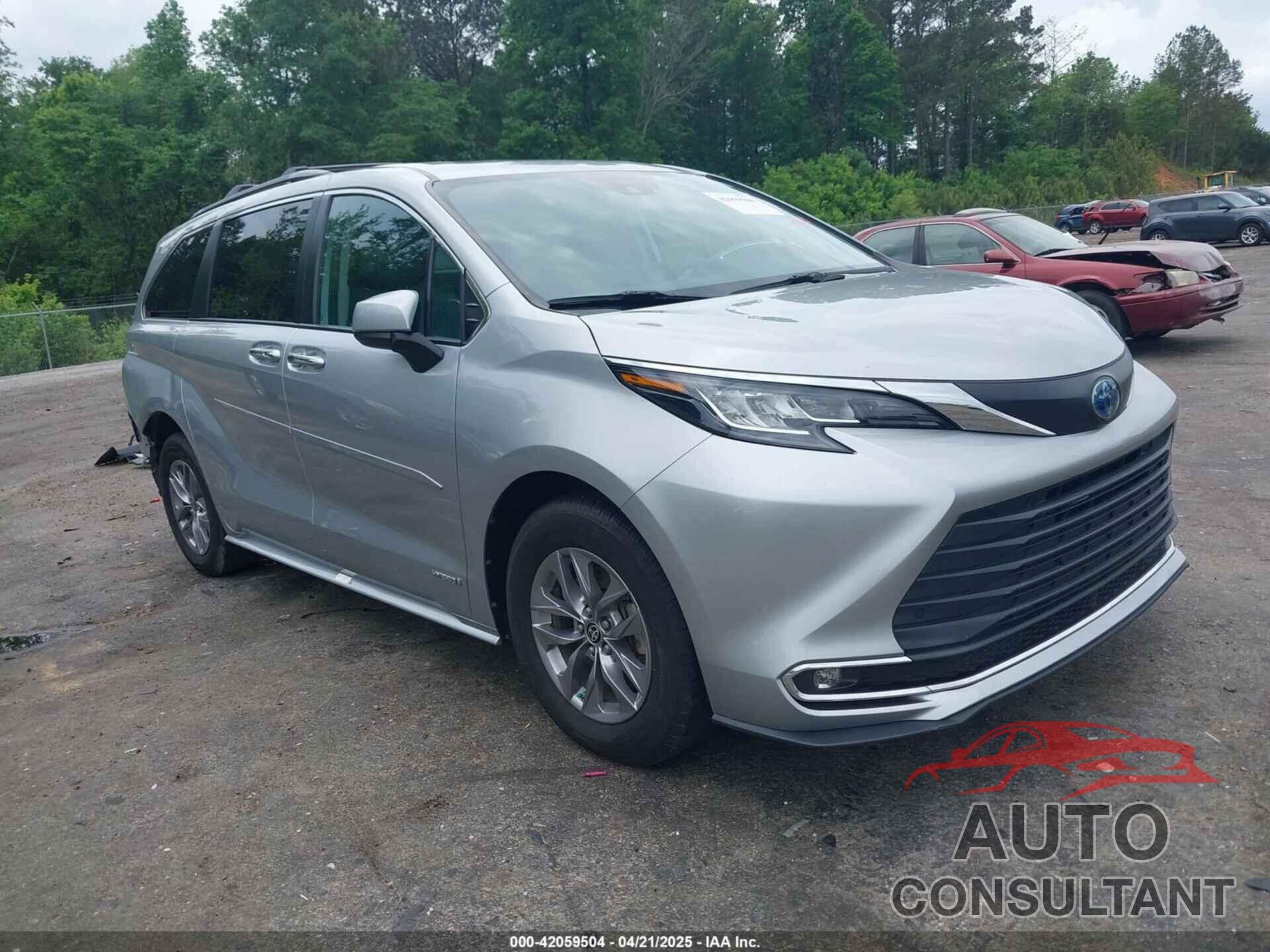 TOYOTA SIENNA 2021 - 5TDYRKEC4MS043539