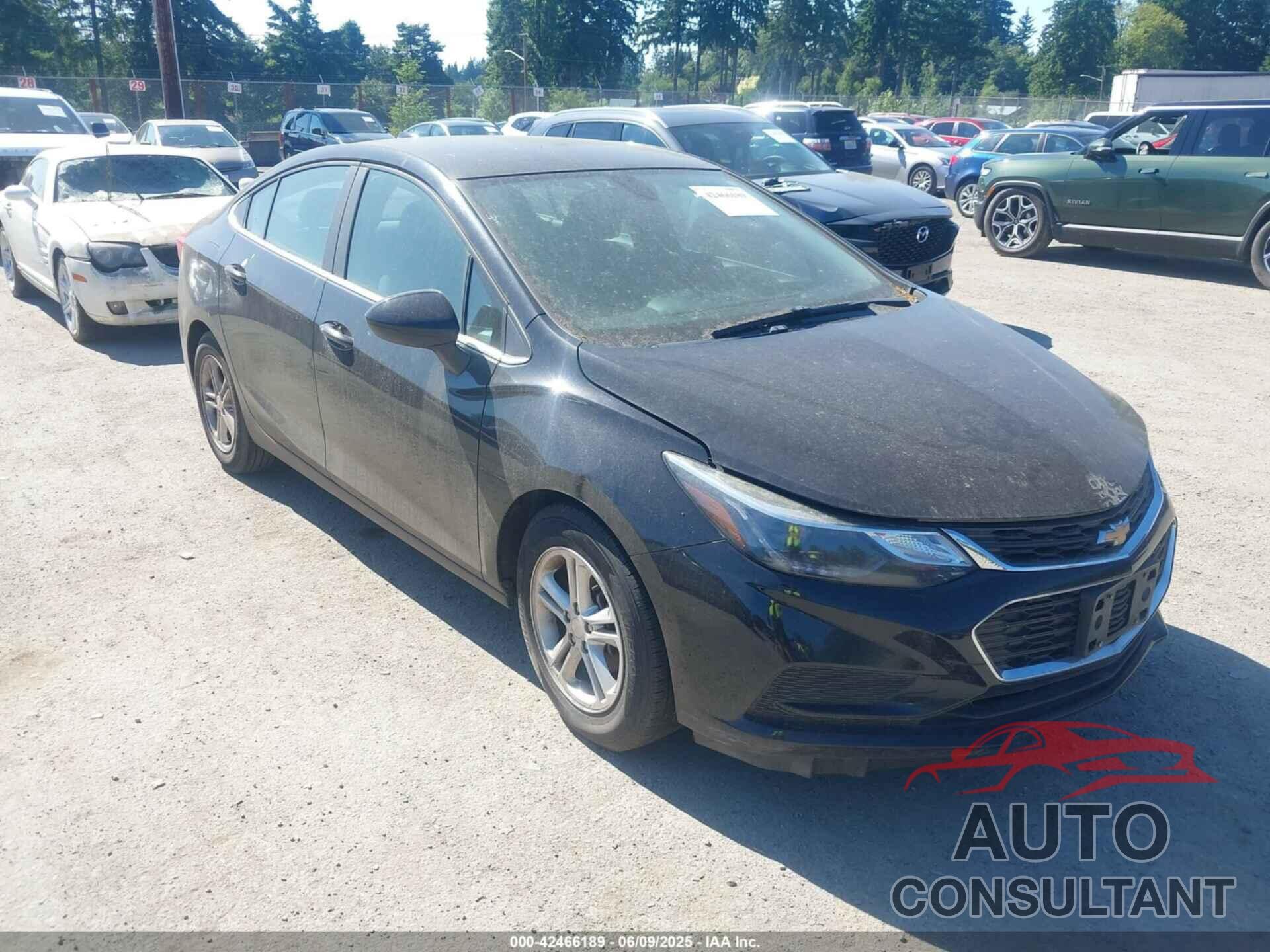 CHEVROLET CRUZE 2018 - 1G1BE5SM5J7246843