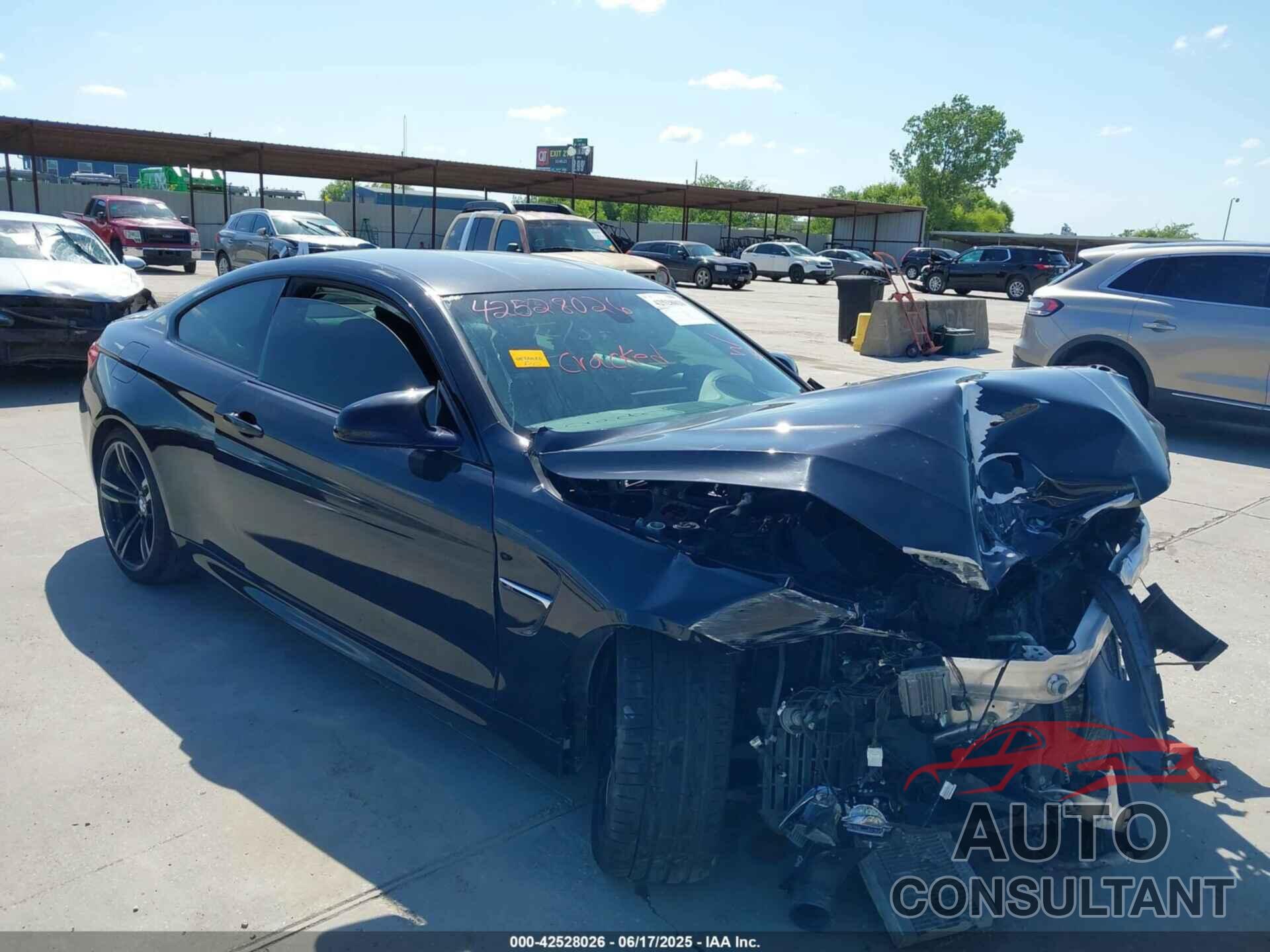 BMW M4 2015 - WBS3R9C59FK330319