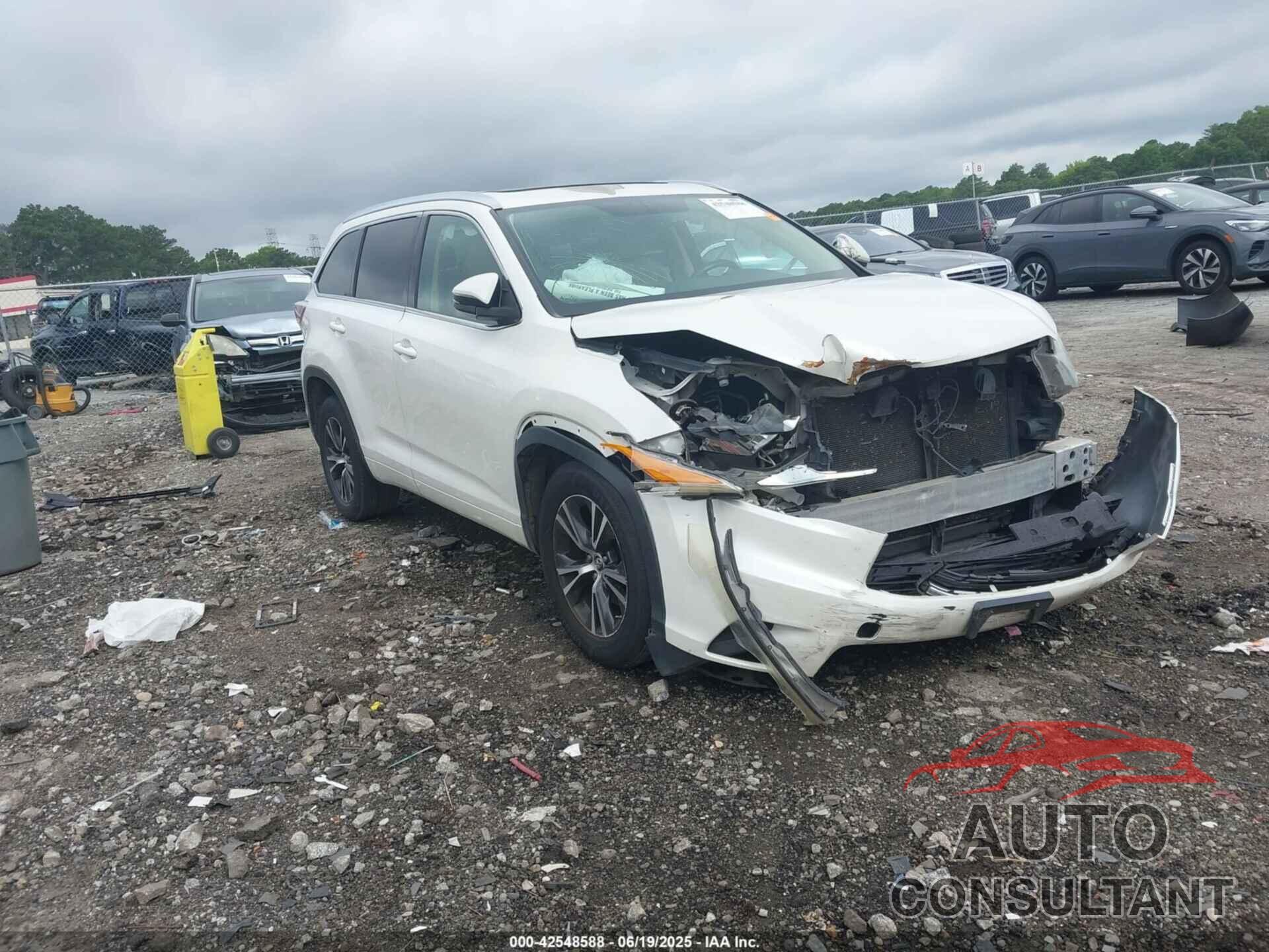 TOYOTA HIGHLANDER 2016 - 5TDKKRFH1GS120384