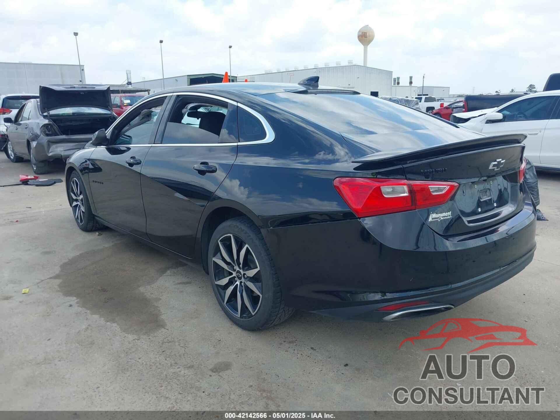 CHEVROLET MALIBU 2020 - 1G1ZG5ST3LF143817