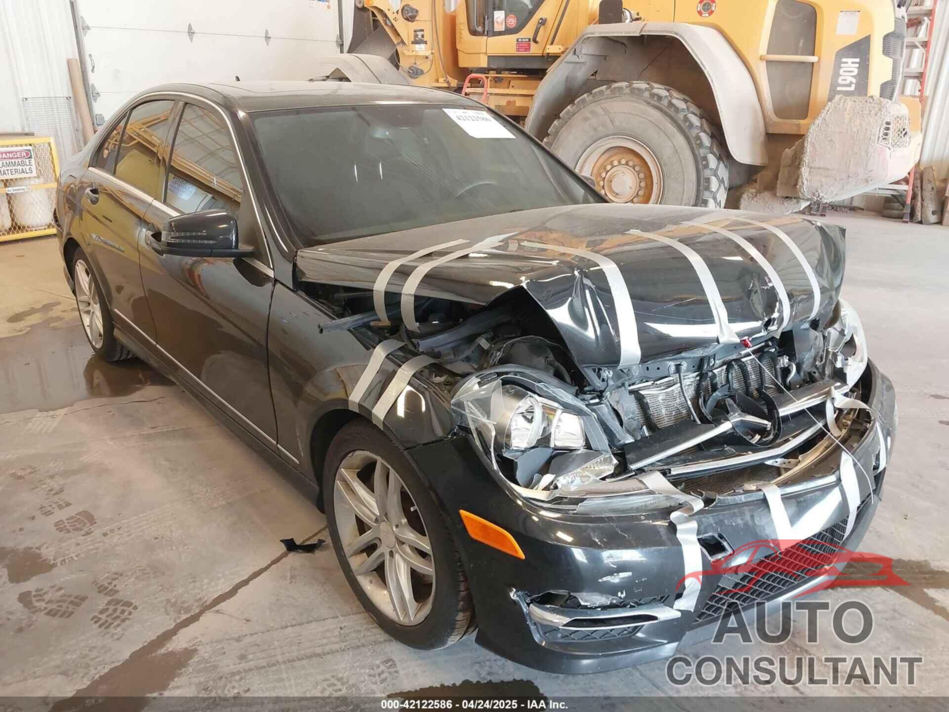 MERCEDES-BENZ C 300 2014 - WDDGF8AB8EA955616