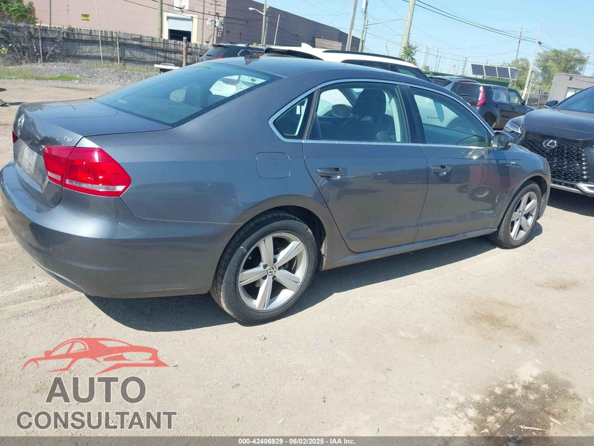 VOLKSWAGEN PASSAT 2014 - 1VWAT7A31EC059218