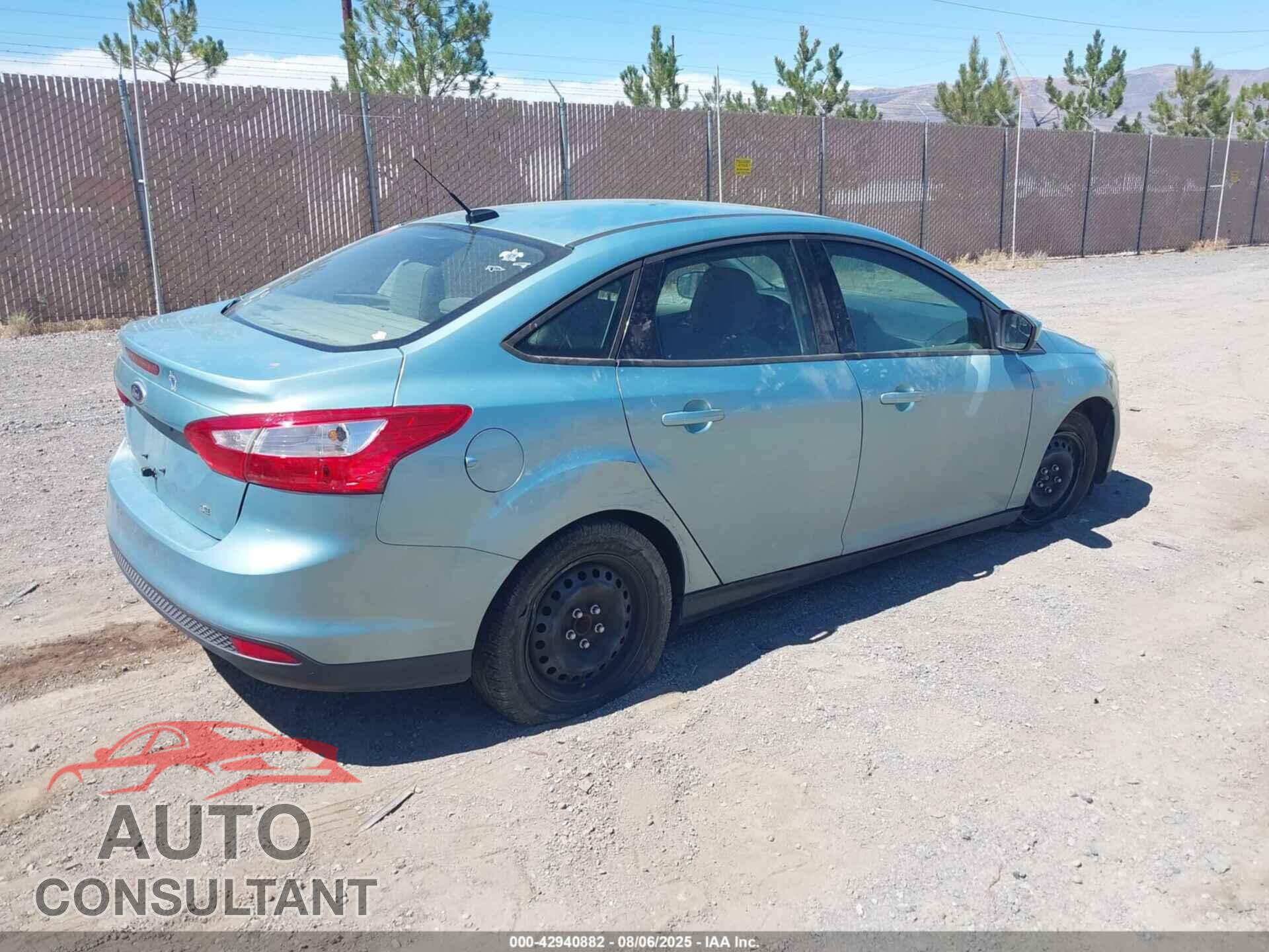 FORD FOCUS 2012 - 1FAHP3F26CL431556