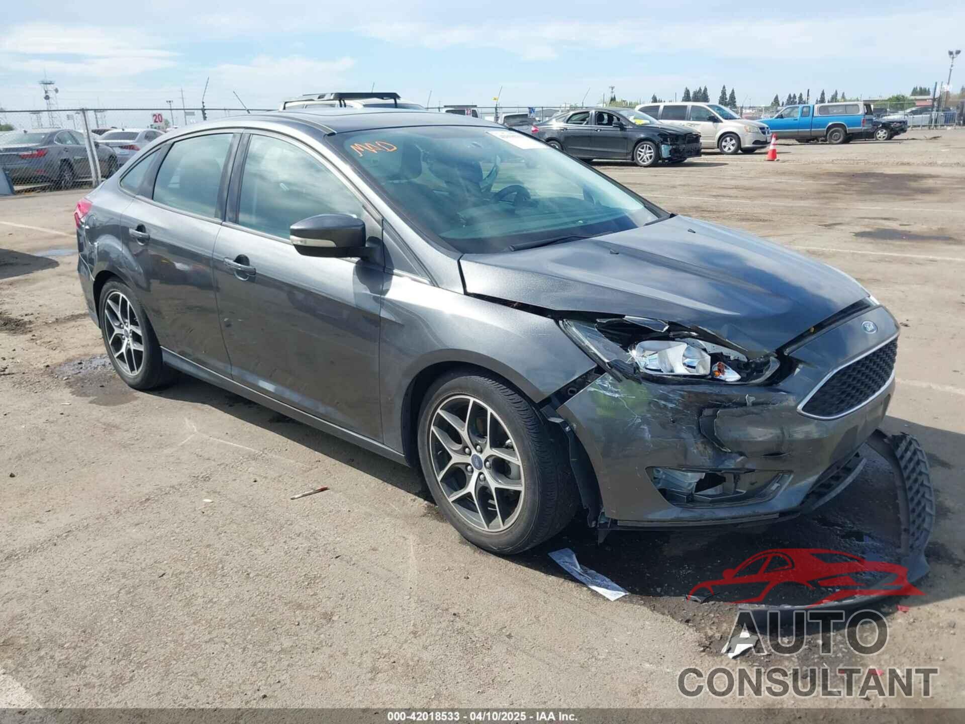 FORD FOCUS 2018 - 1FADP3H26JL313435