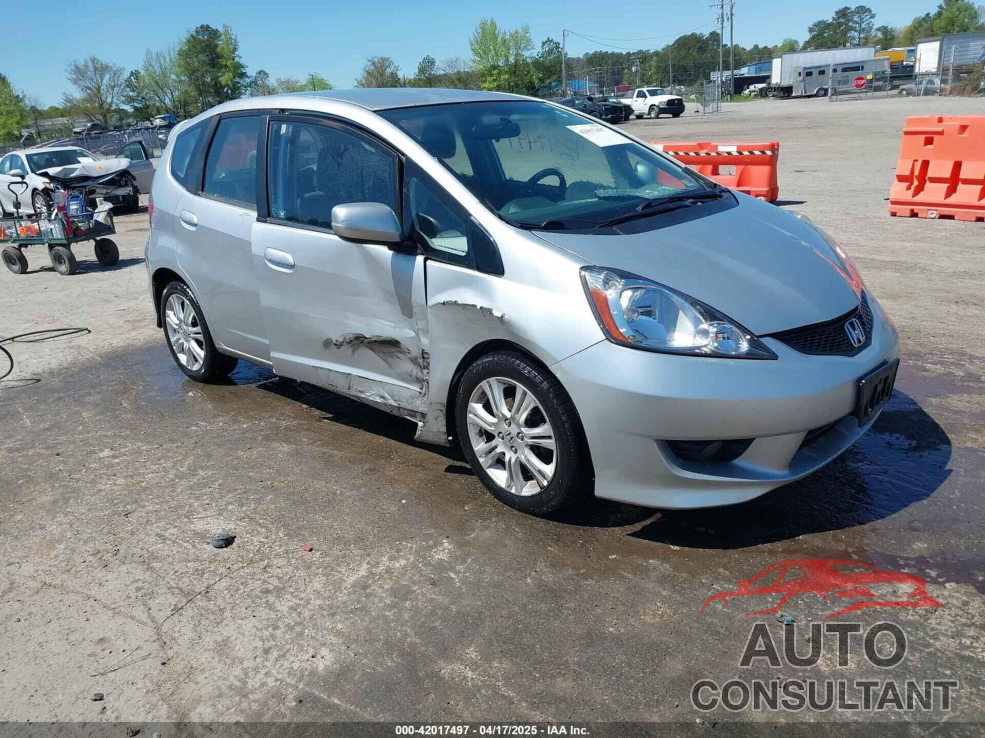 HONDA FIT 2011 - JHMGE8H5XBC001686