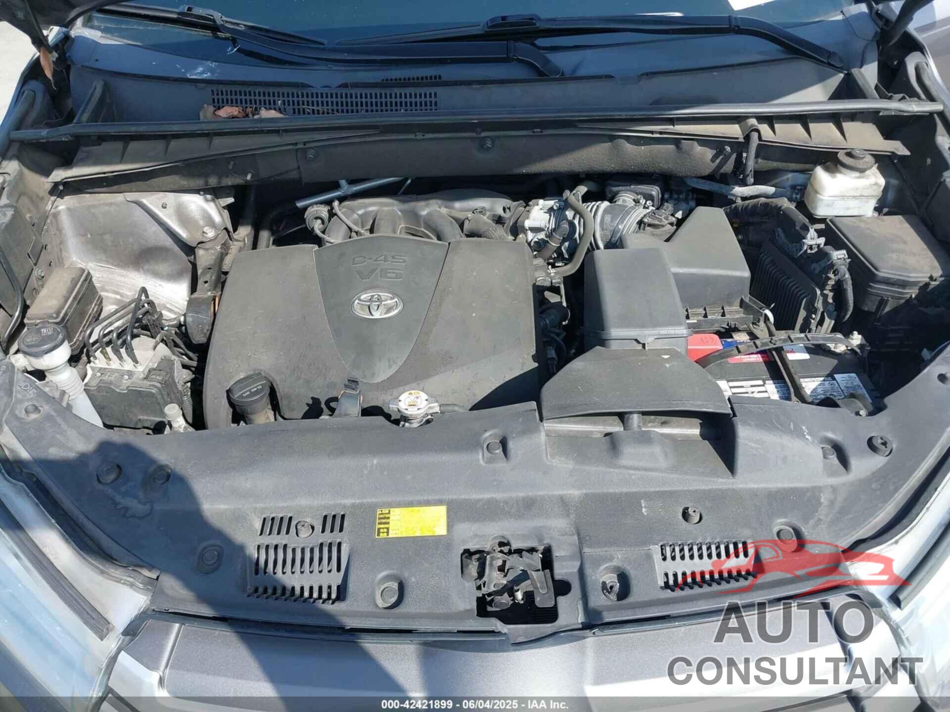 TOYOTA HIGHLANDER 2019 - 5TDZZRFH6KS326822