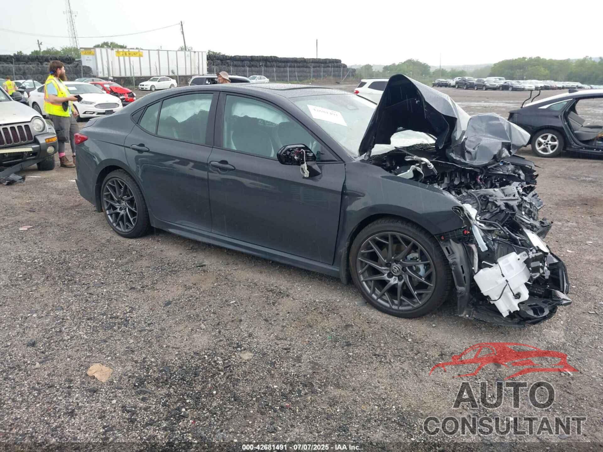 TOYOTA CAMRY 2025 - 4T1DAACK9SU131890