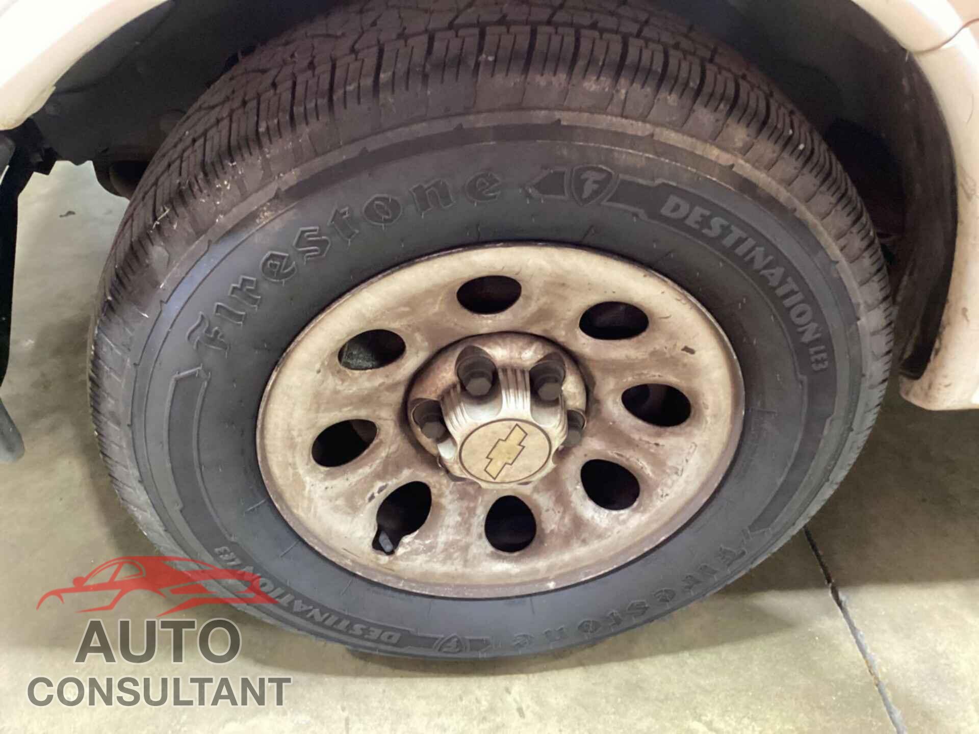 CHEVROLET EXPRESS G1500 2014 - 1GCSGAFX4E1154324