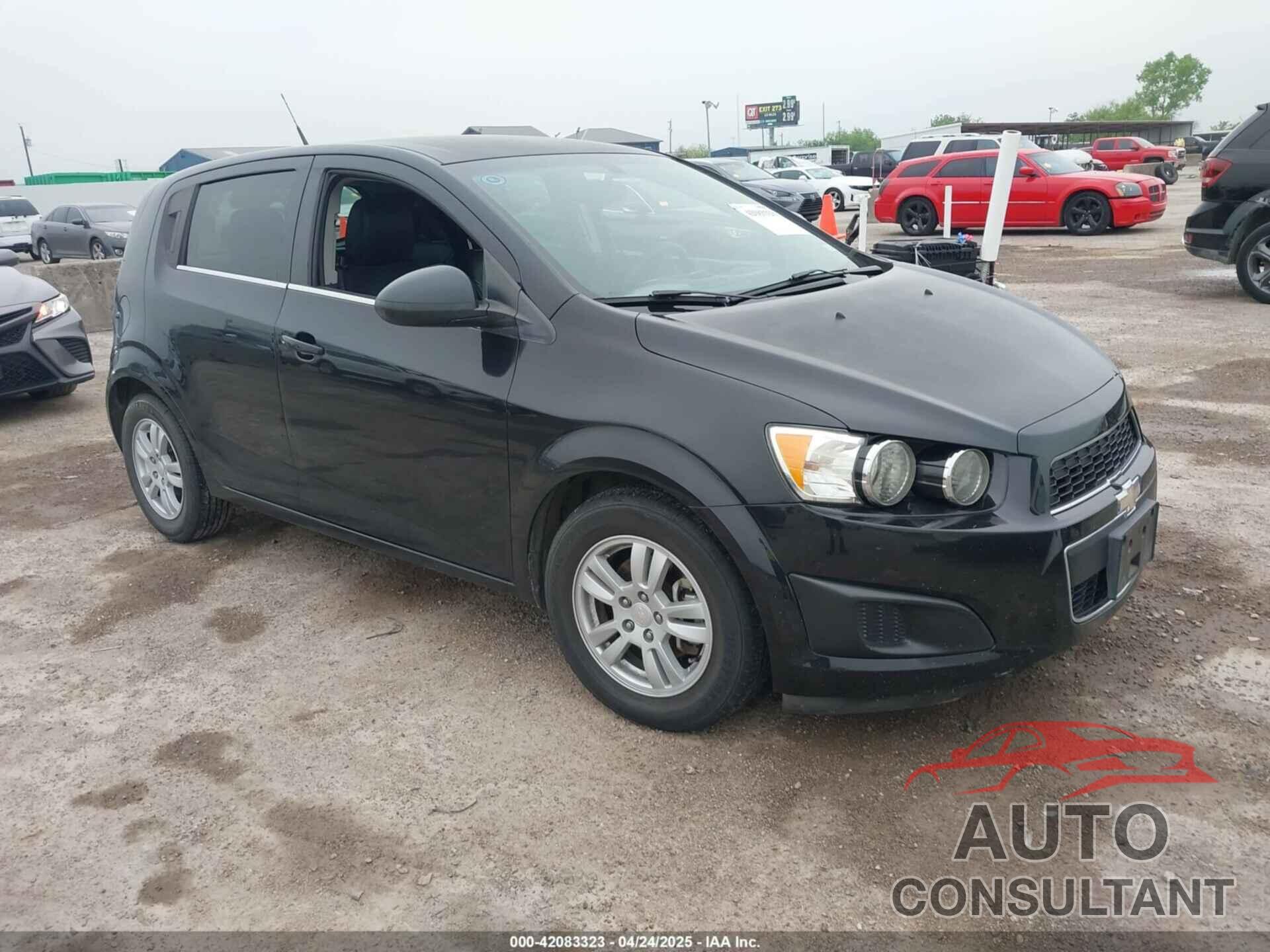 CHEVROLET SONIC 2014 - 1G1JC6SH5E4105918