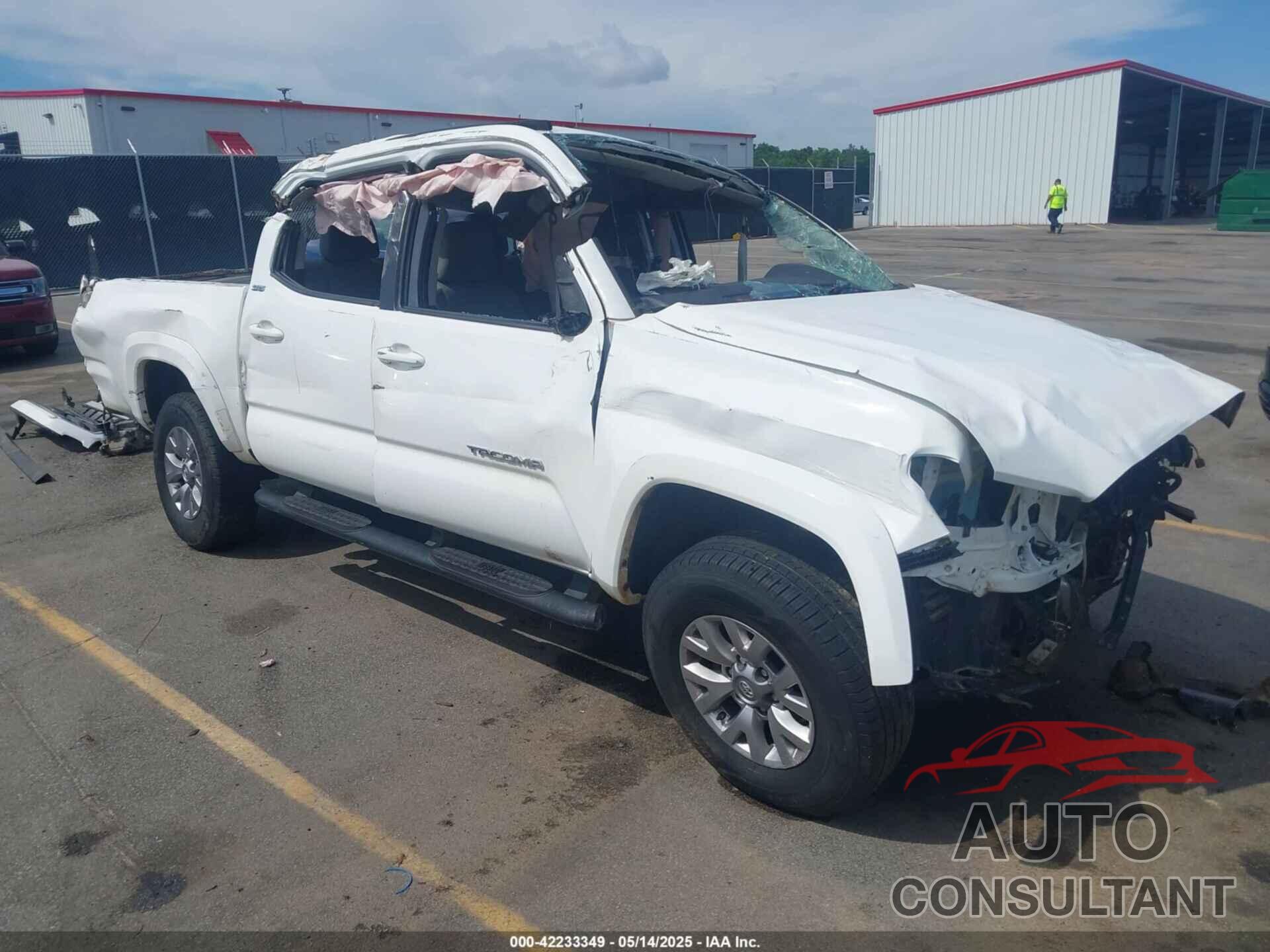 TOYOTA TACOMA 2018 - 5TFAZ5CN4JX068597