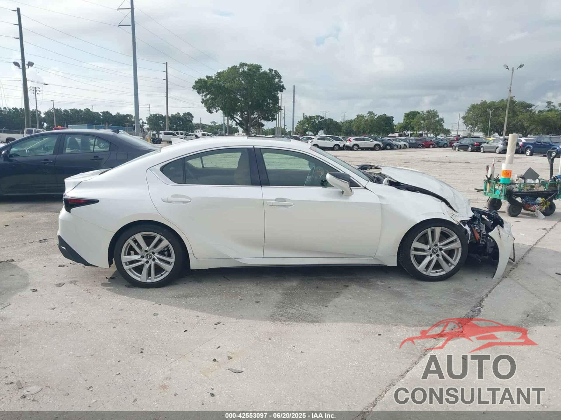 LEXUS IS 300 2024 - JTHCA1D27R5129265