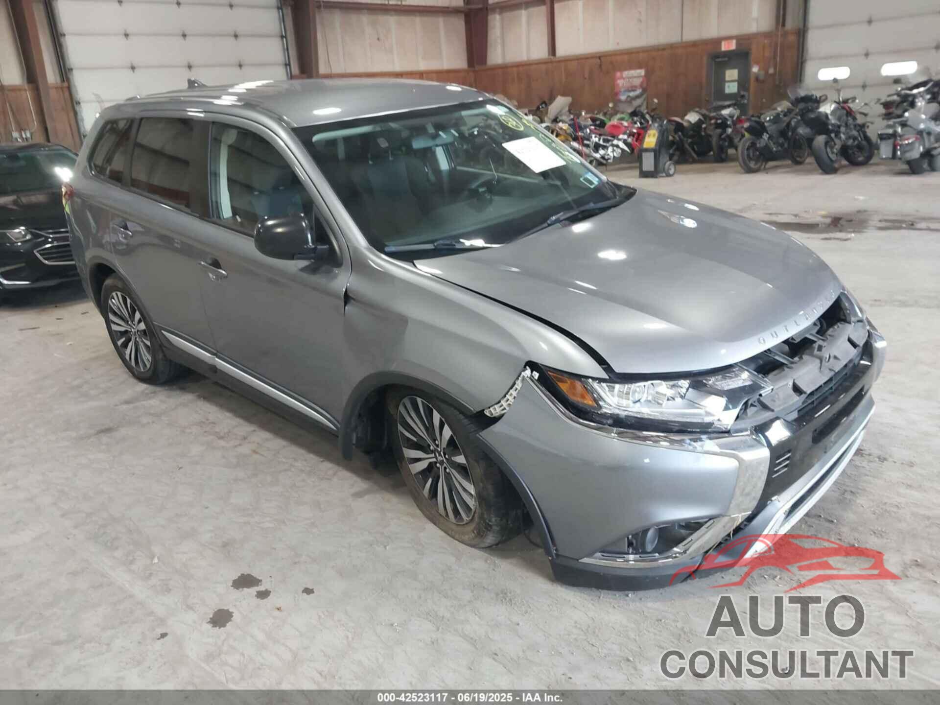 MITSUBISHI OUTLANDER 2020 - JA4AZ3A35LZ021571