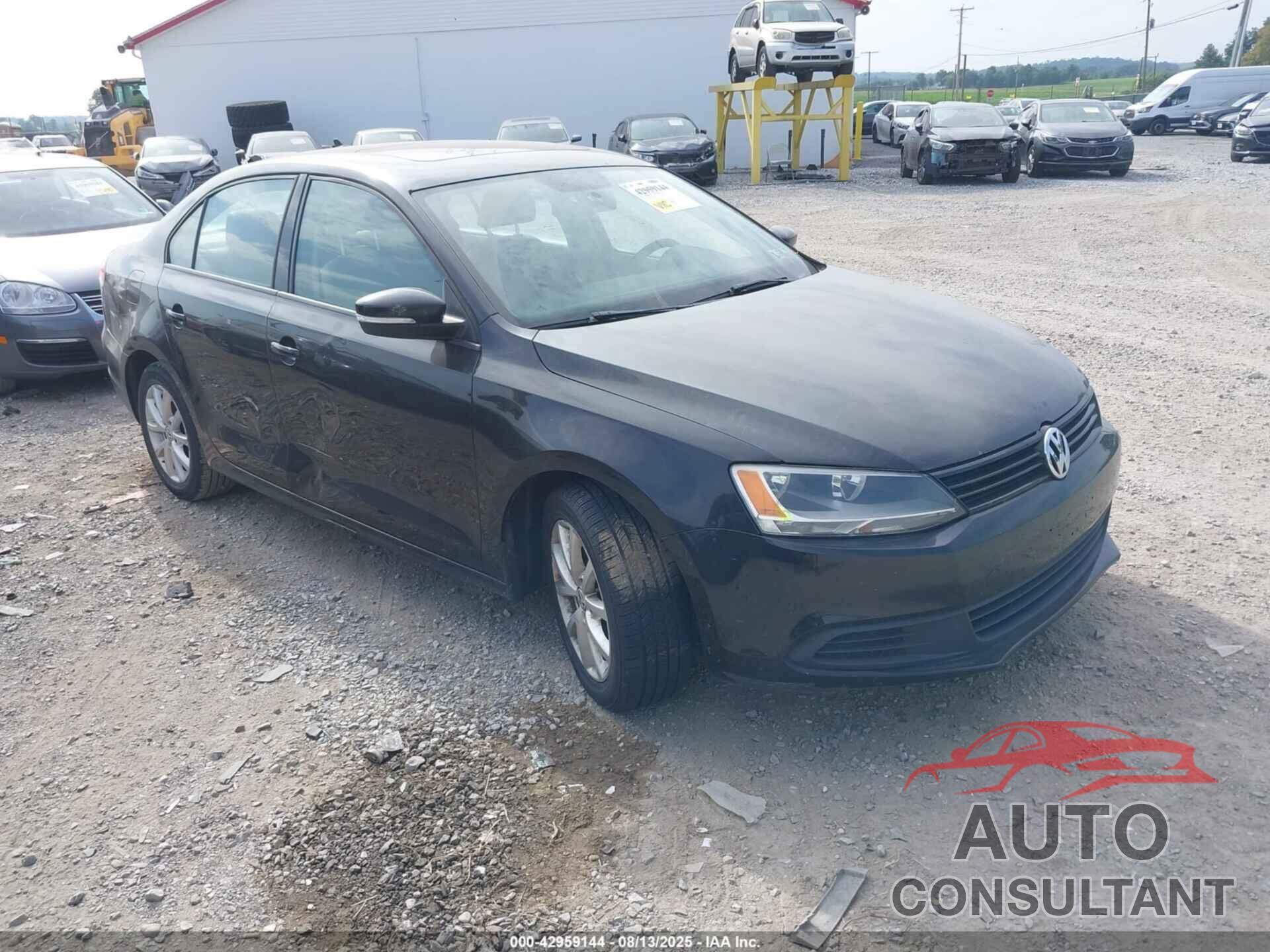 VOLKSWAGEN JETTA 2011 - 3VWDX7AJ8BM331211