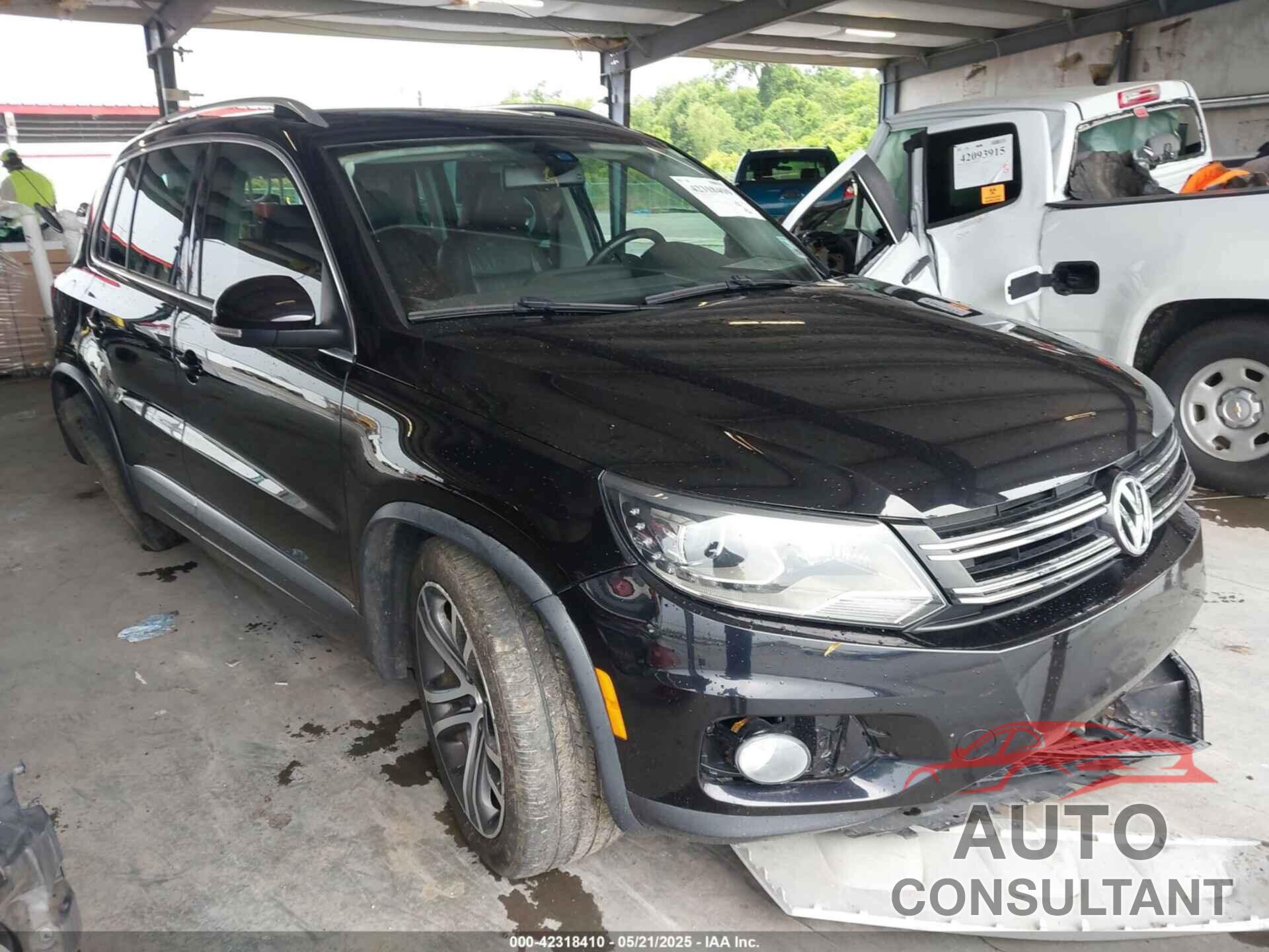 VOLKSWAGEN TIGUAN 2017 - WVGVV7AX1HK007790