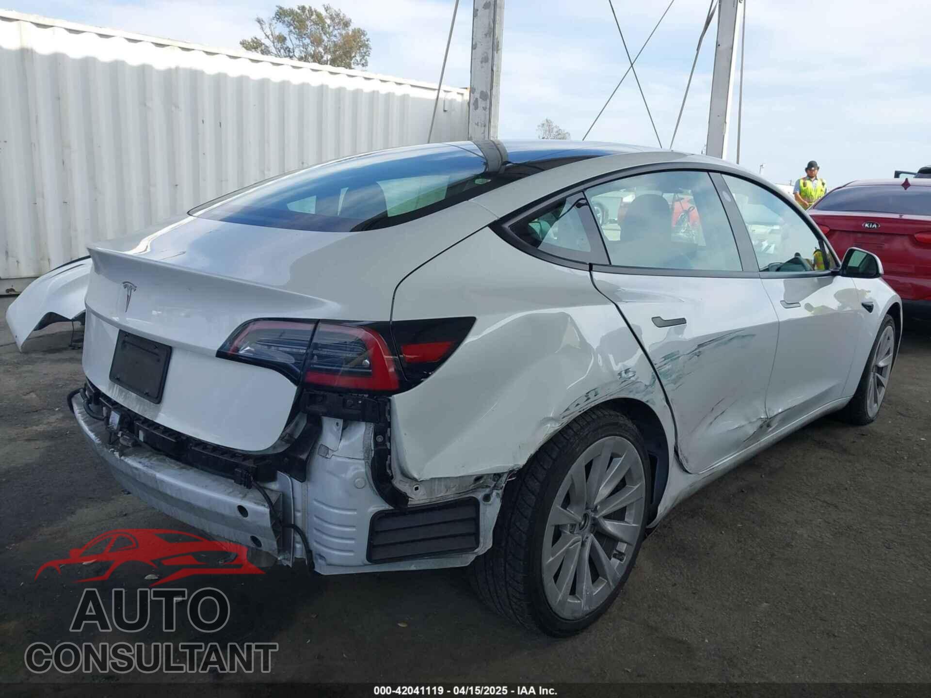 TESLA MODEL 3 2022 - 5YJ3E1EA5NF299550