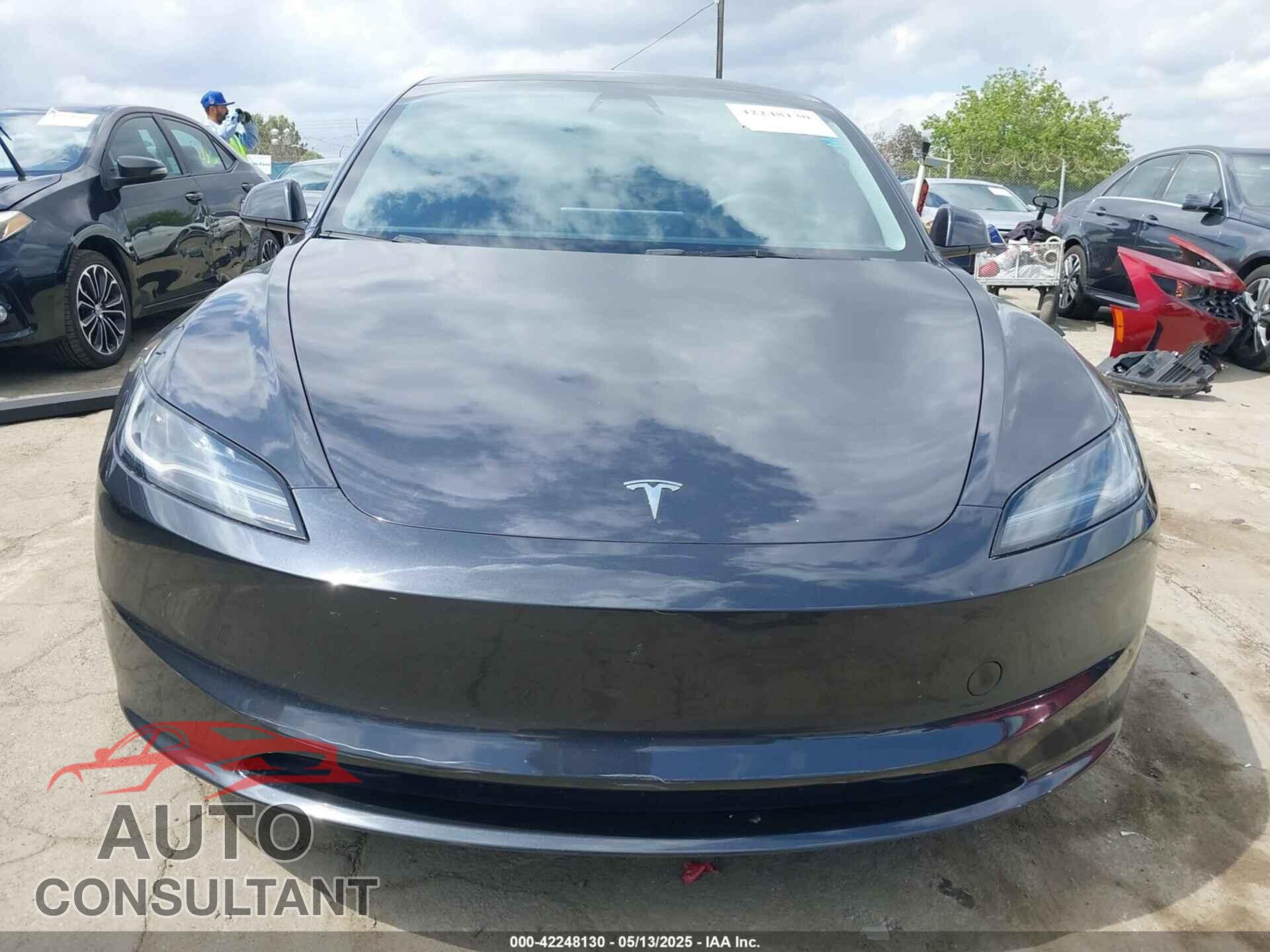 TESLA MODEL 3 2024 - 5YJ3E1EA0RF782725