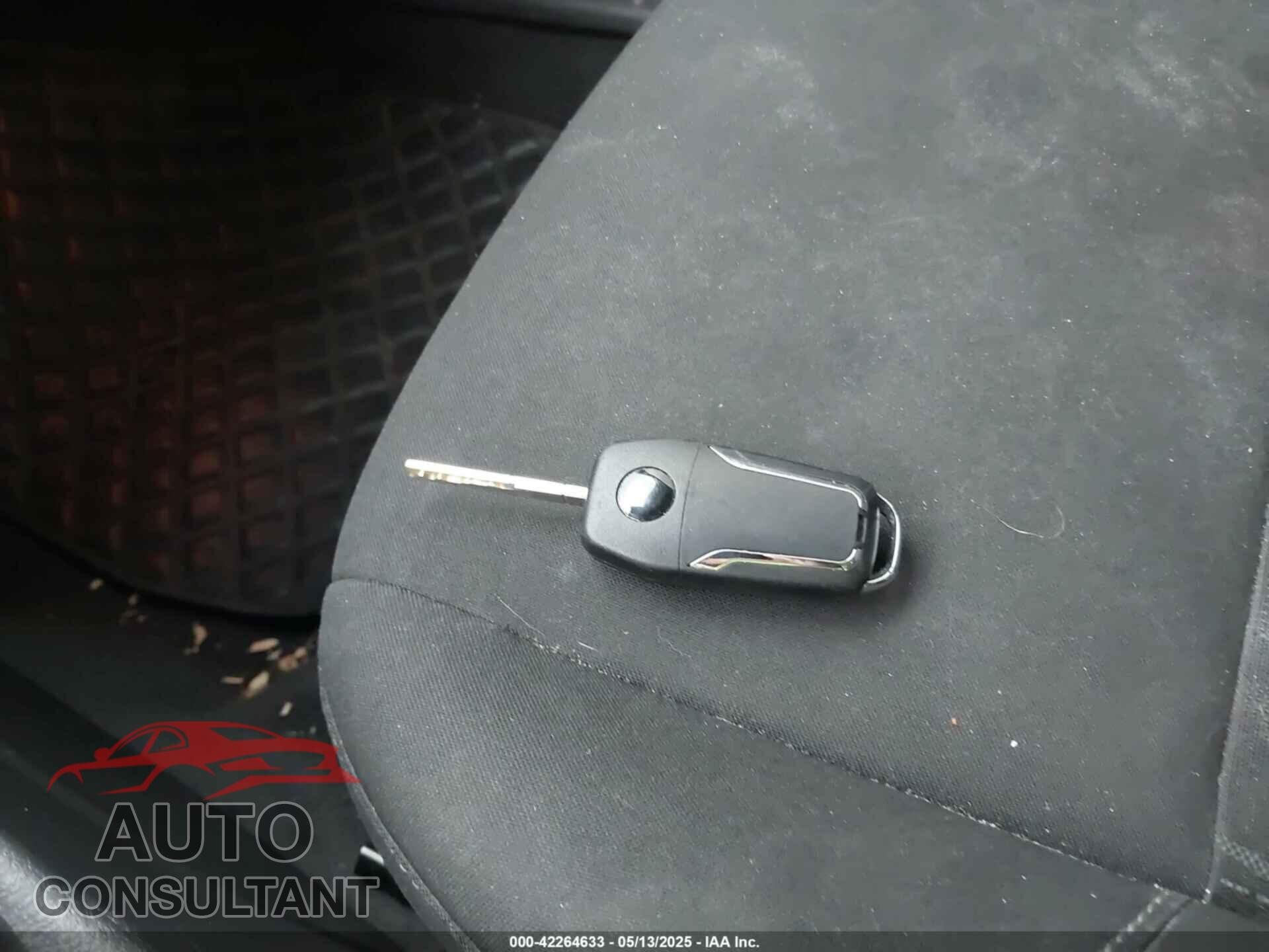 FORD FOCUS 2015 - 1FADP3F21FL313207