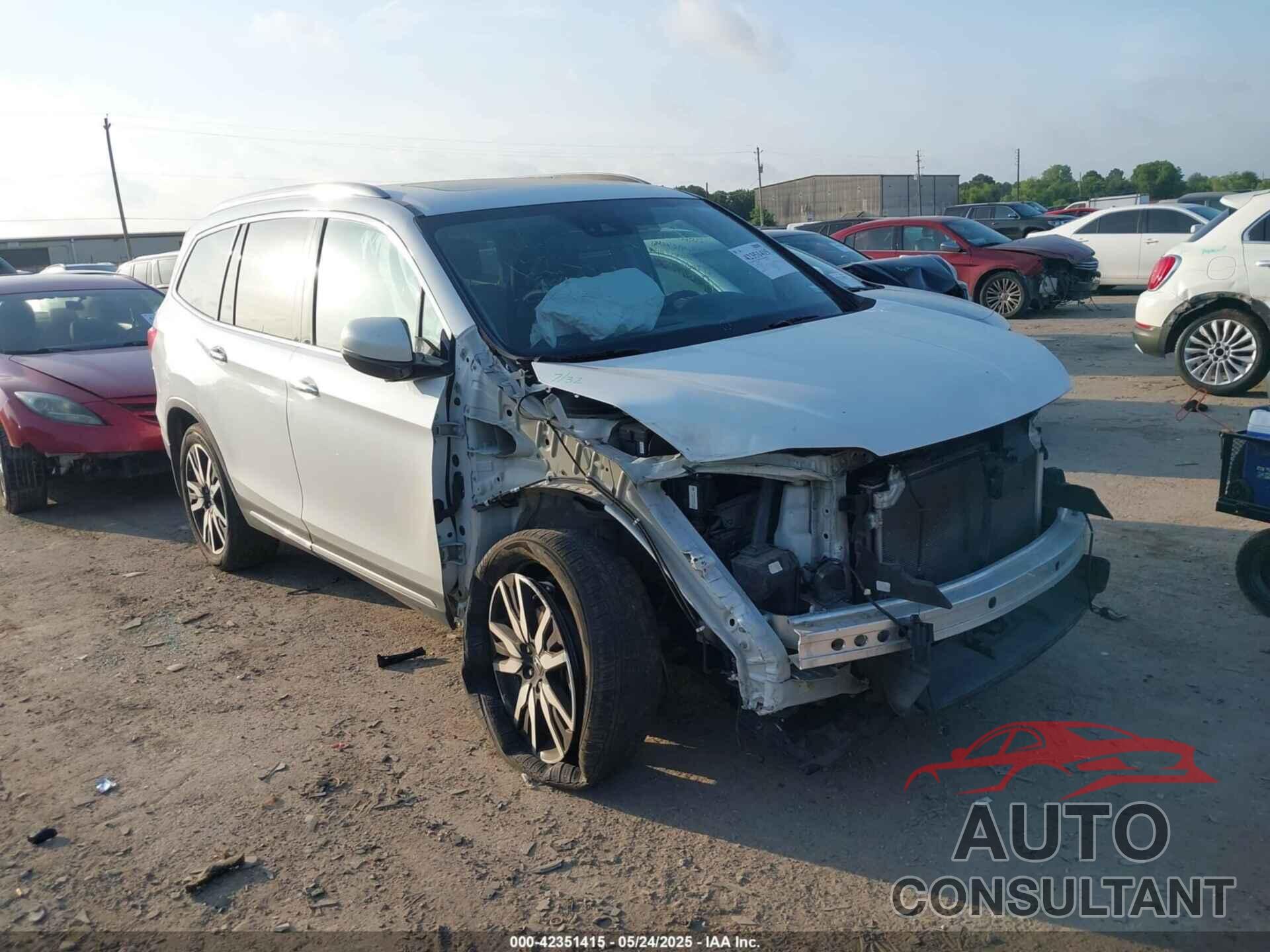HONDA PILOT 2020 - 5FNYF6H05LB028181