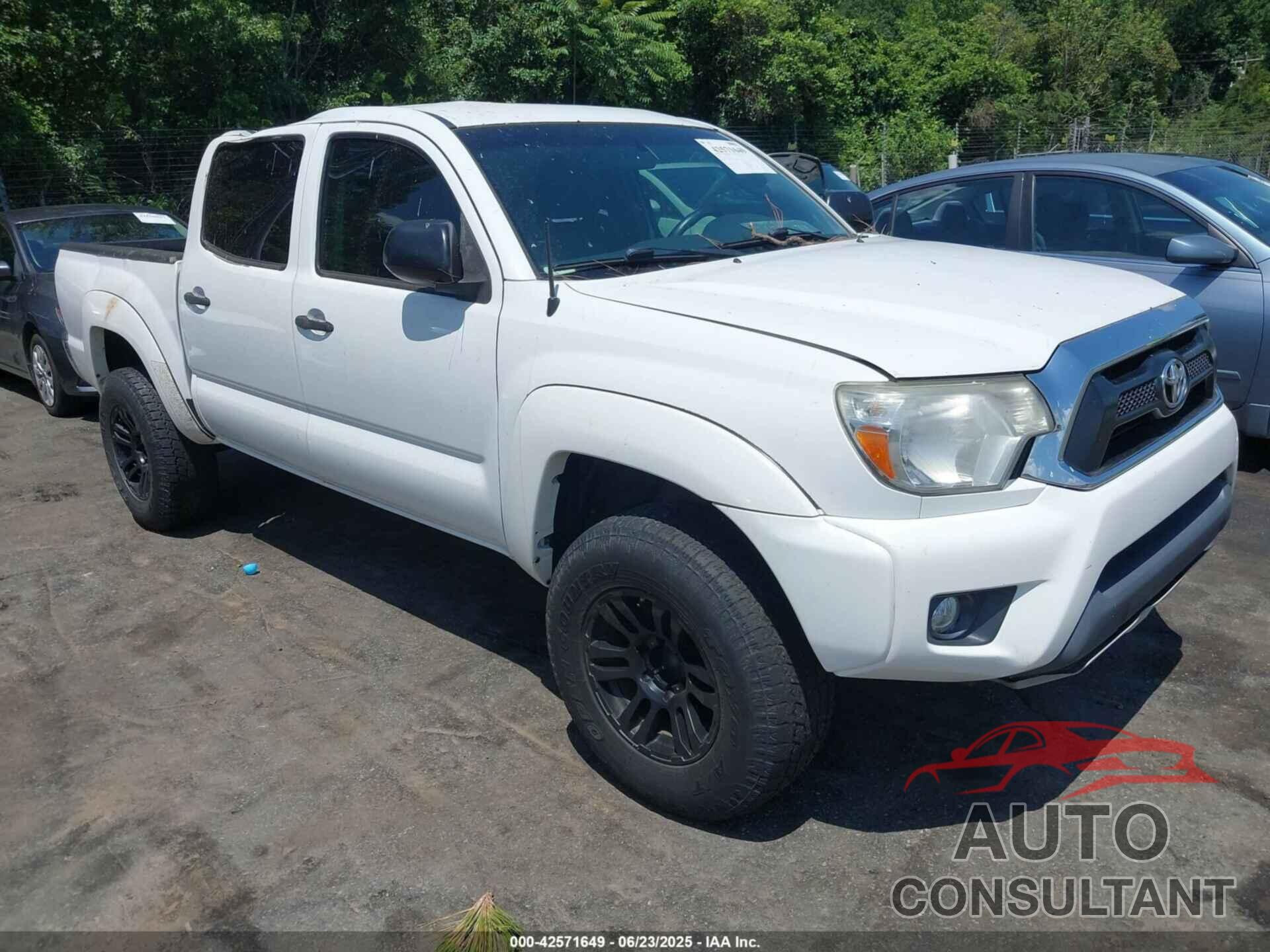 TOYOTA TACOMA 2015 - 3TMLU4EN1FM195626