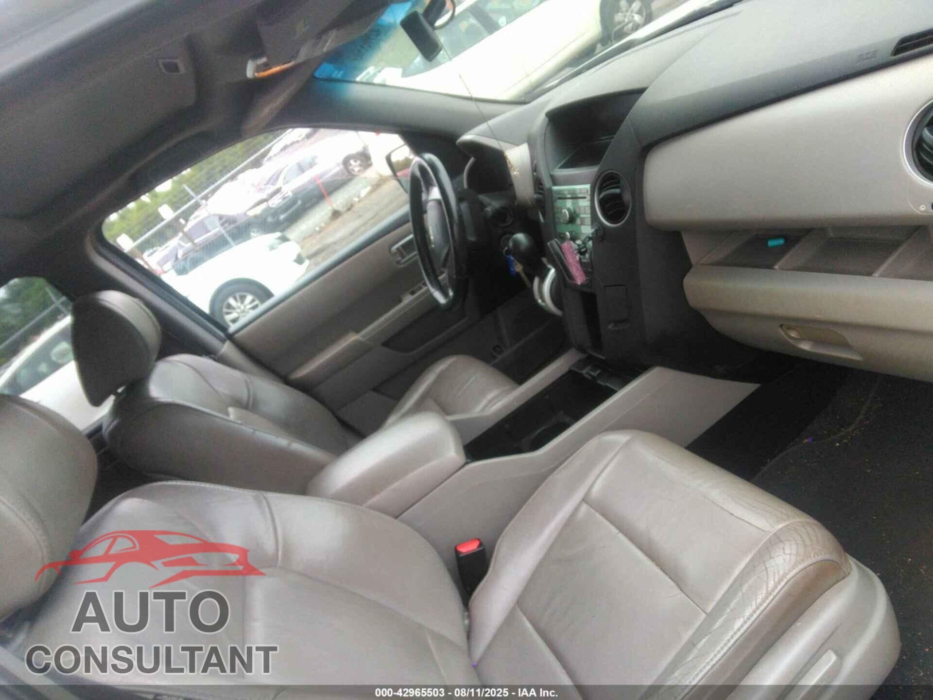 HONDA PILOT 2011 - 5FNYF3H55BB035687