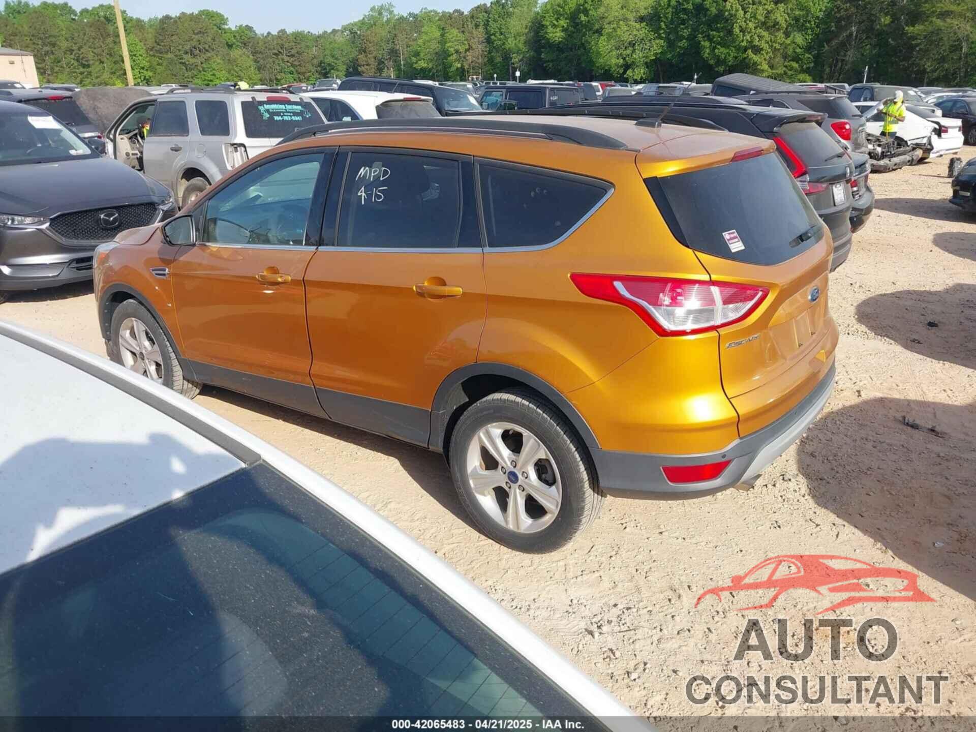 FORD ESCAPE 2016 - 1FMCU0GX1GUC62175