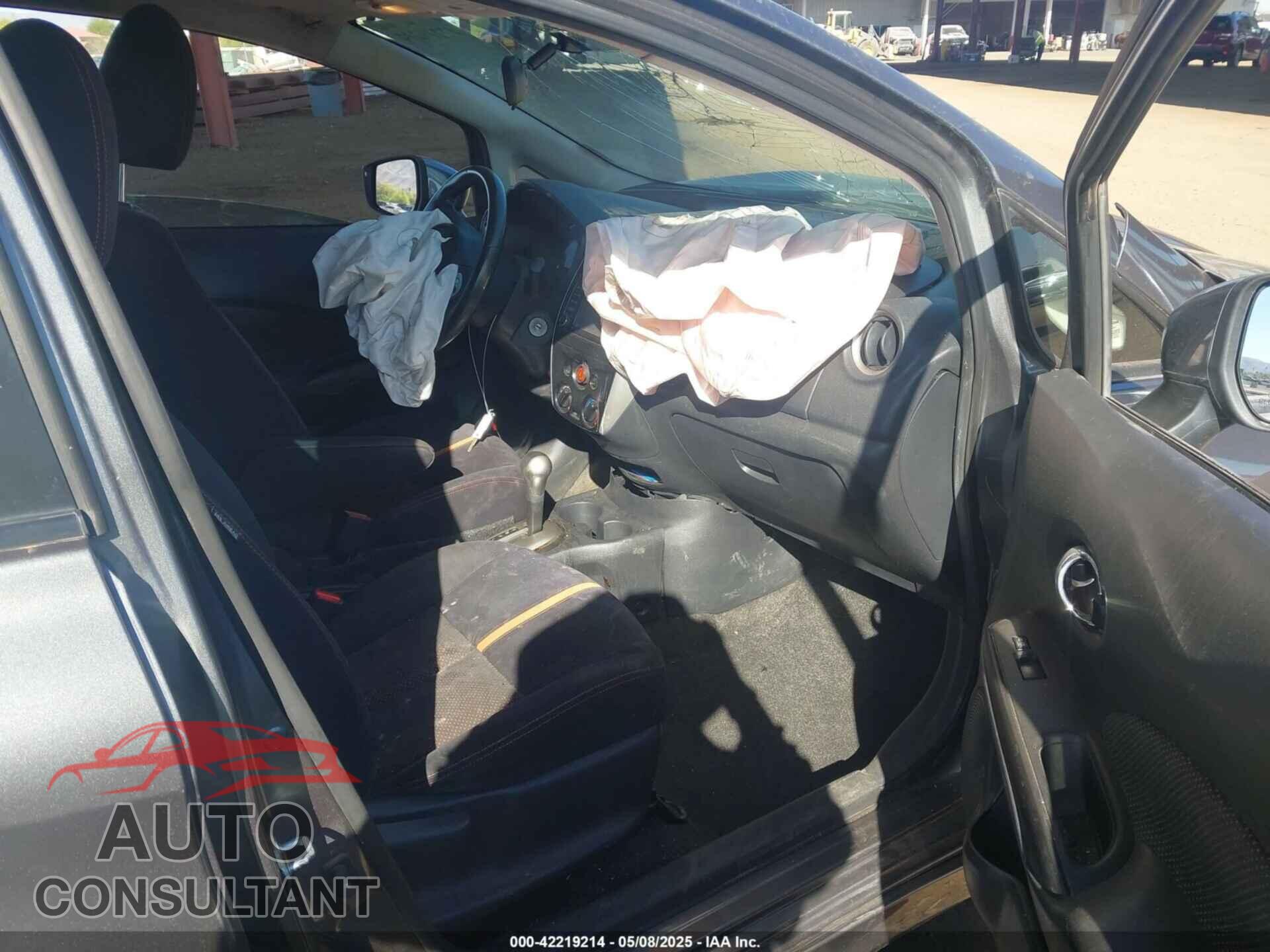 NISSAN VERSA NOTE 2016 - 3N1CE2CPXGL408363