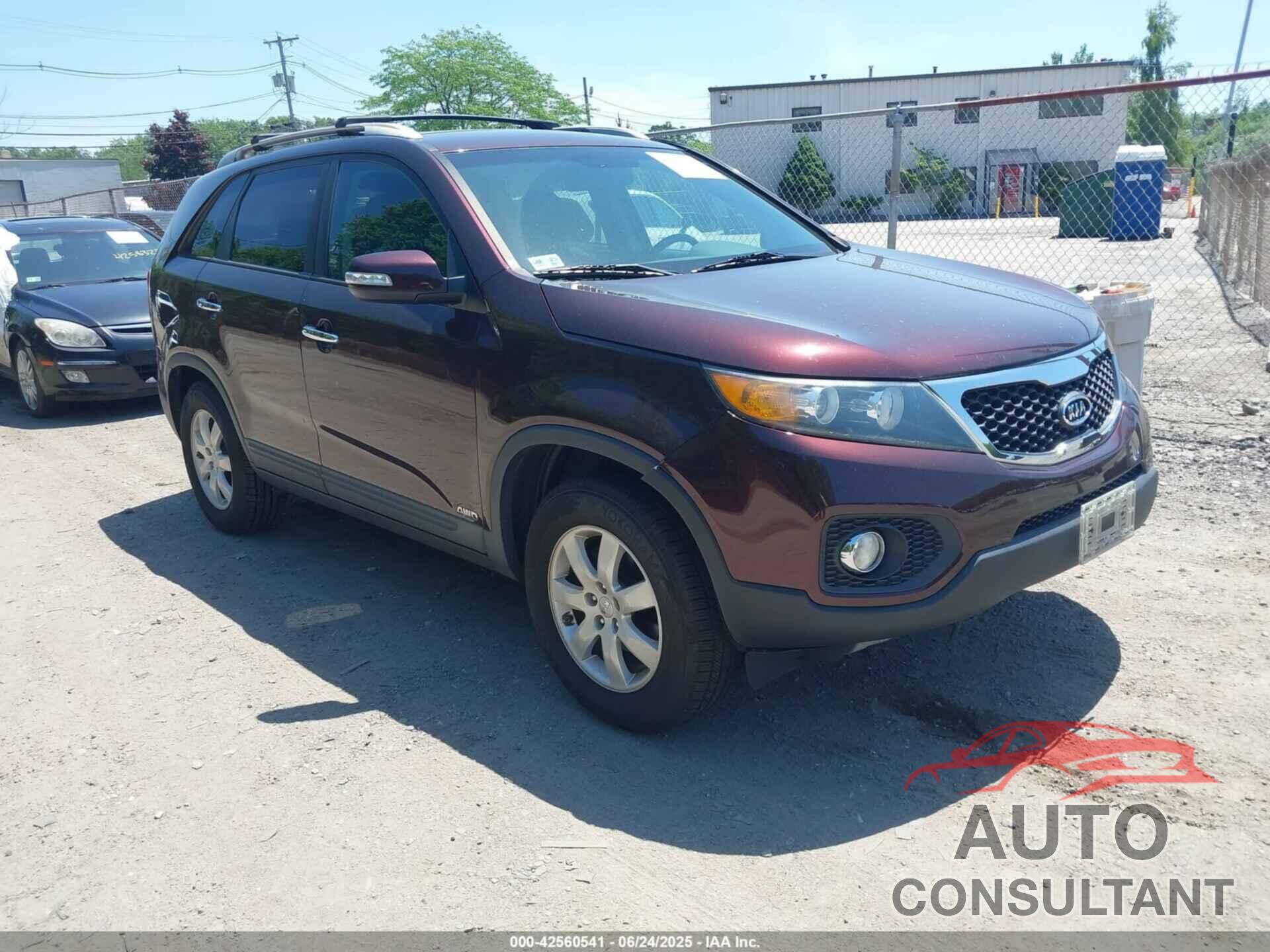 KIA SORENTO 2013 - 5XYKTCA69DG402877