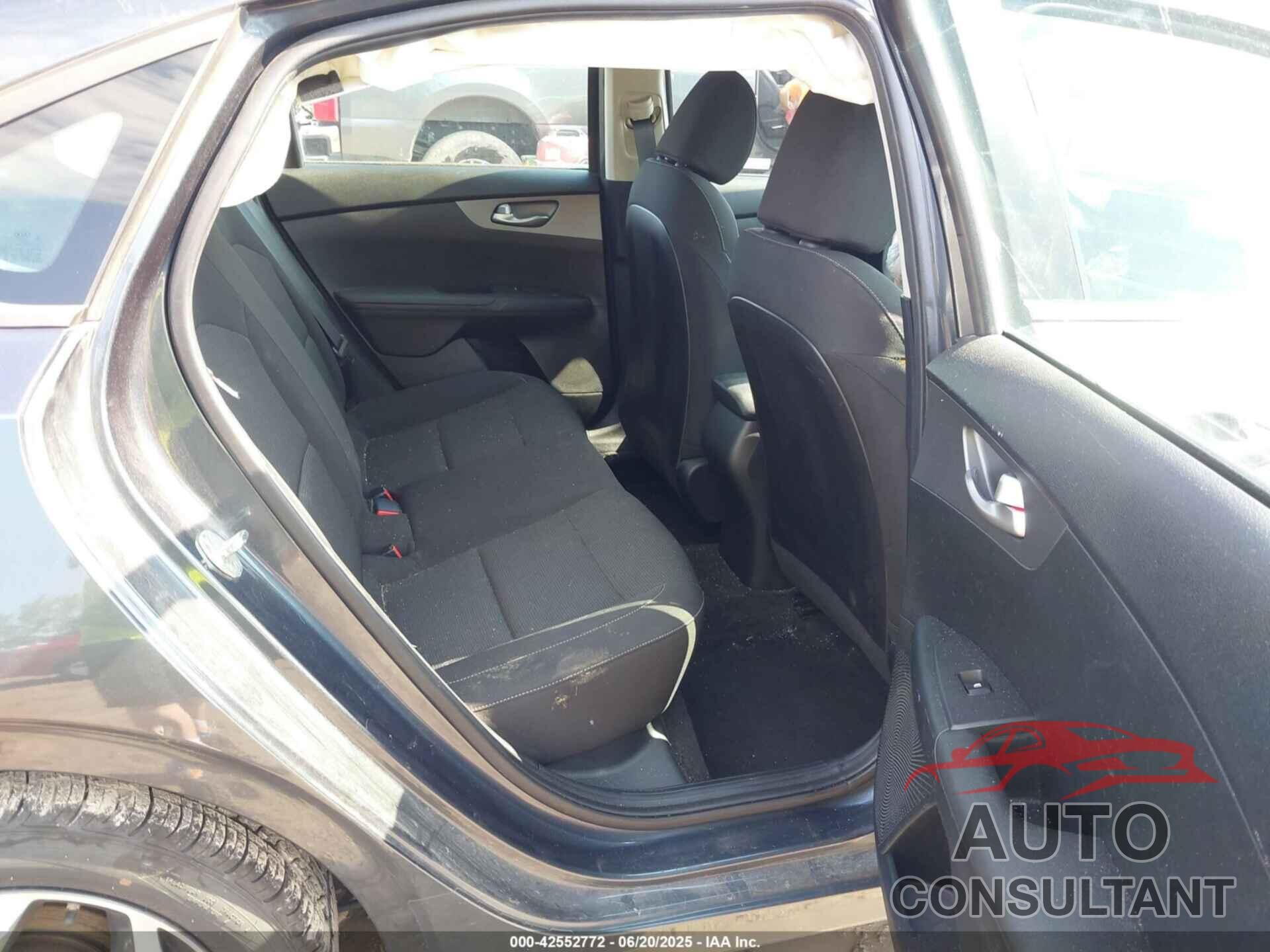 KIA FORTE 2019 - 3KPF24AD1KE076821